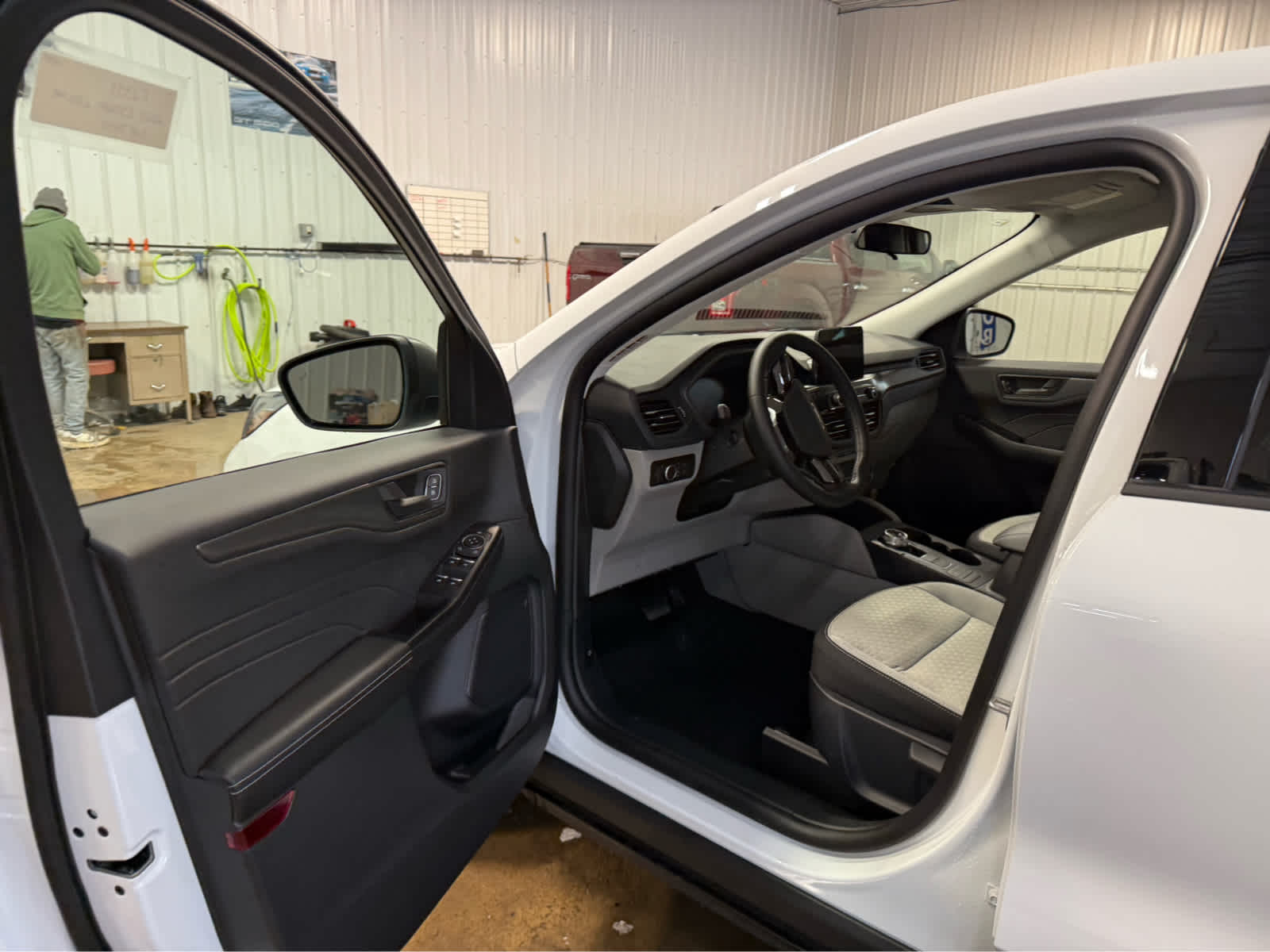 2025 Ford Escape Active - Oxford White exterior view 6