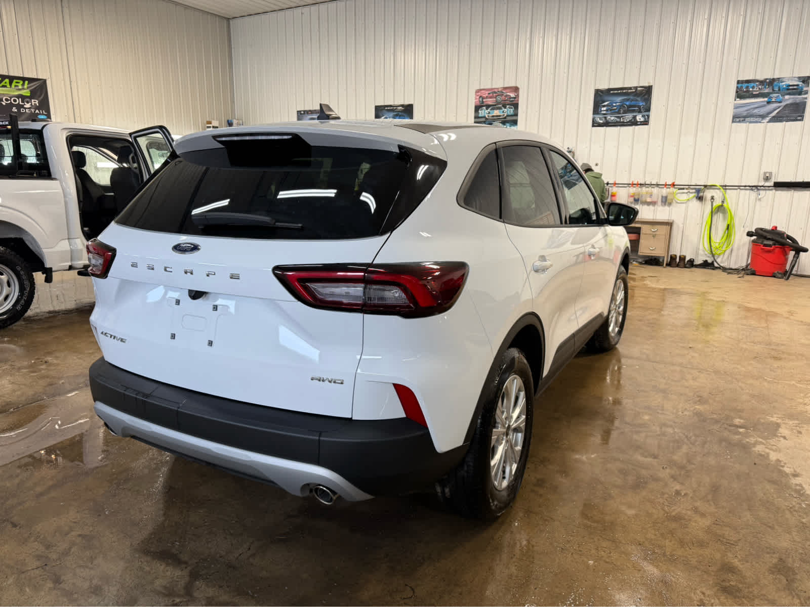 2025 Ford Escape Active - Oxford White exterior view 5