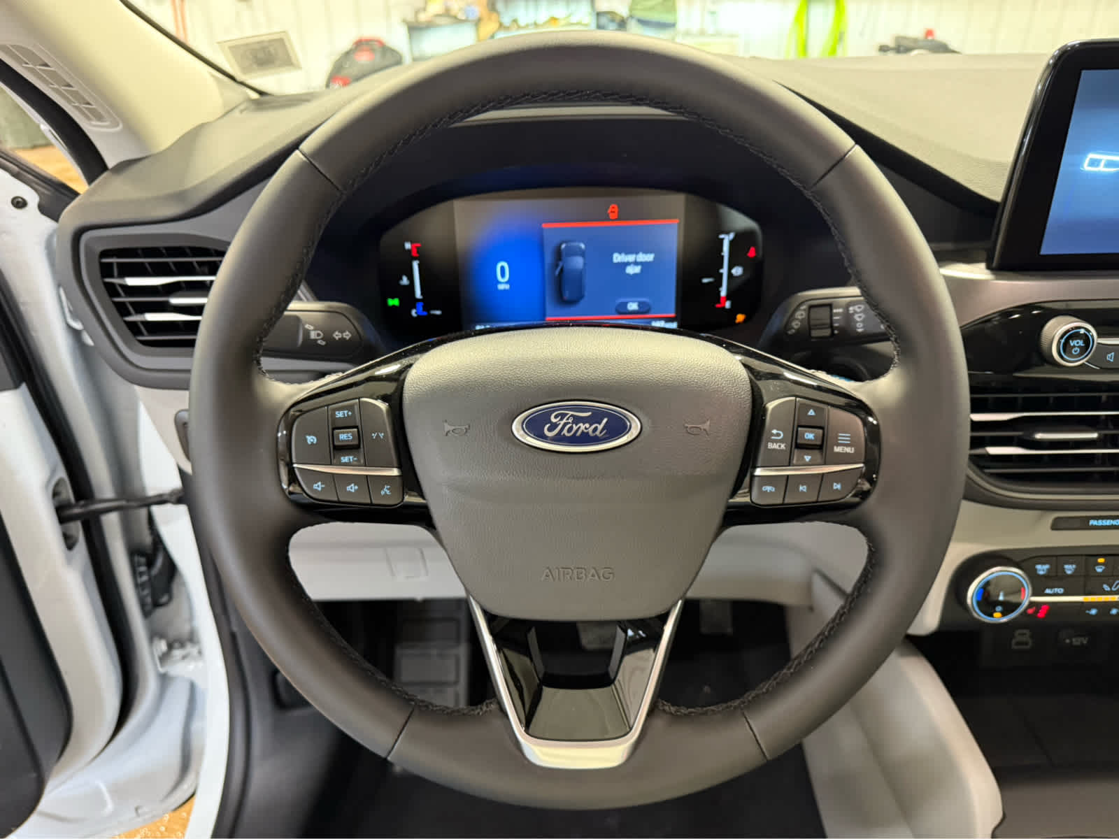 2025 Ford Escape Active - Oxford White exterior view 8