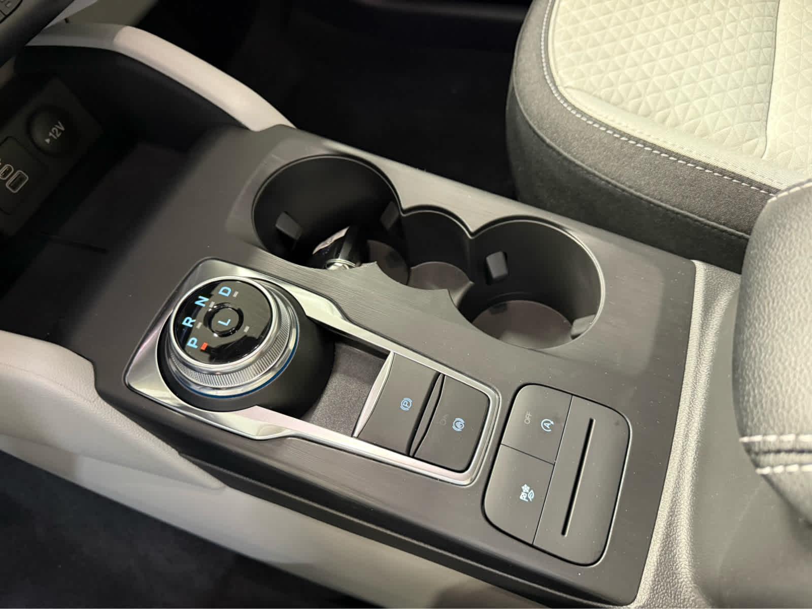 2025 Ford Escape Active - Oxford White exterior view 14