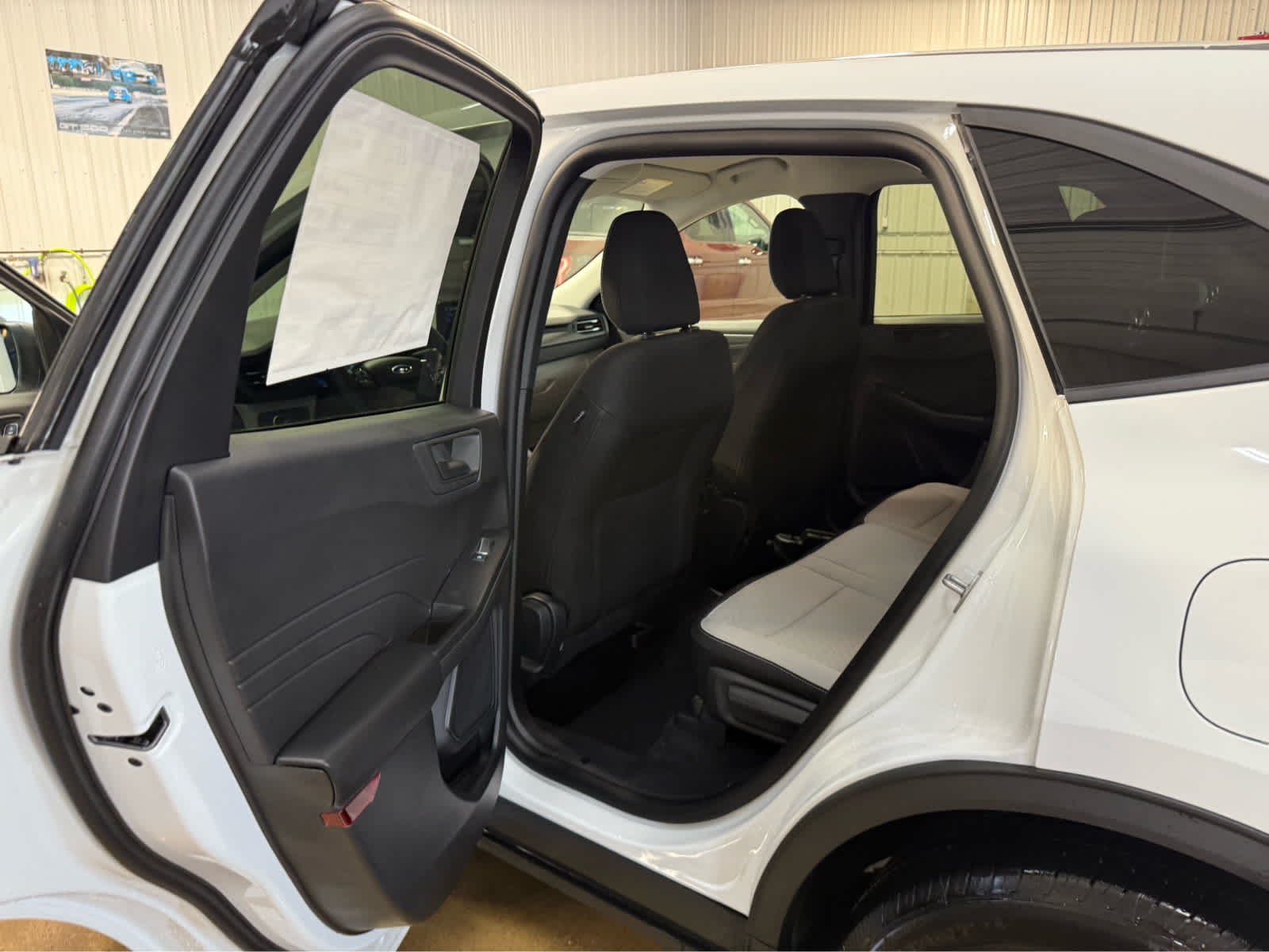 2025 Ford Escape Active - Oxford White exterior view 15