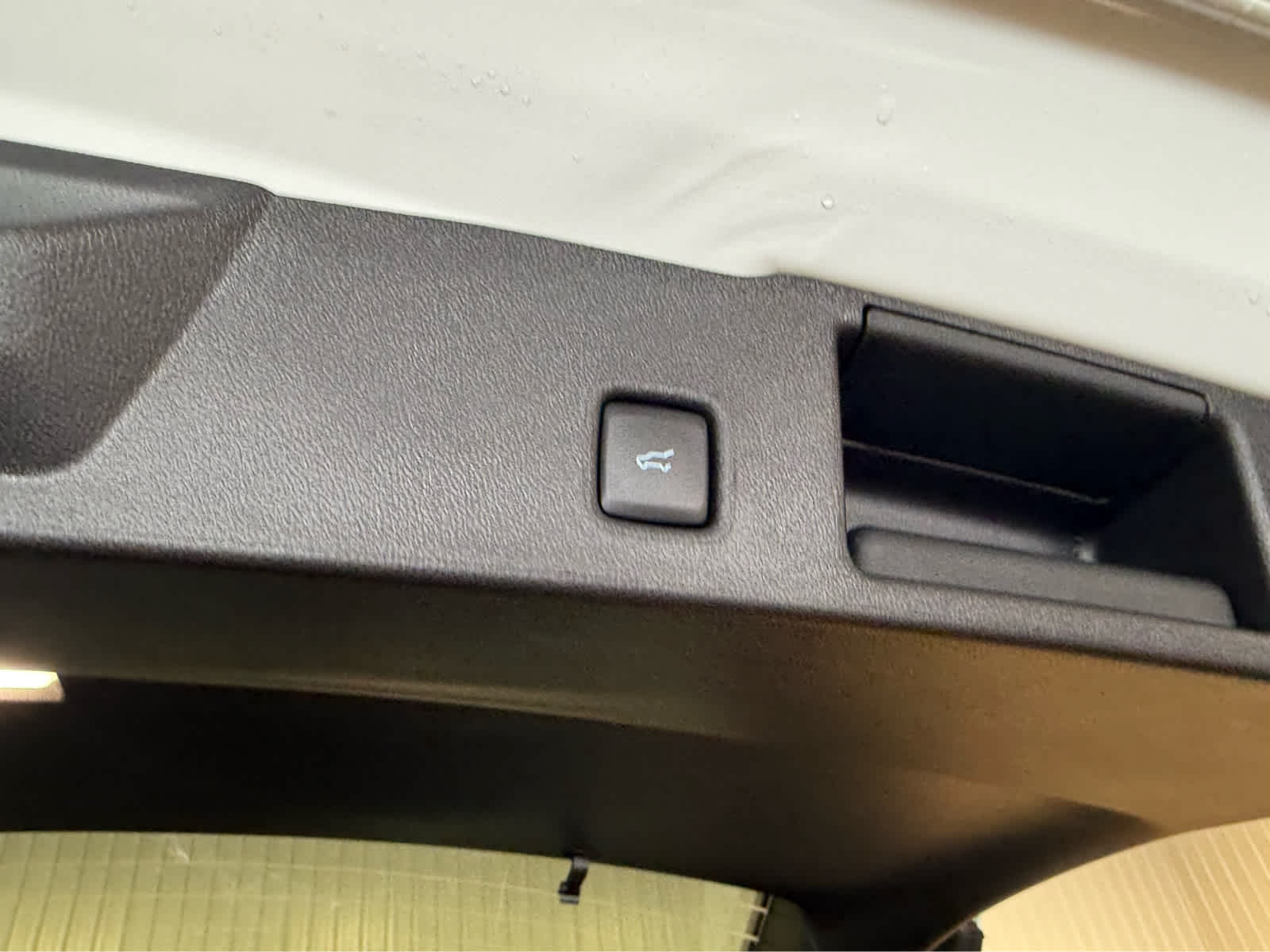 2025 Ford Escape Active - Oxford White exterior view 19