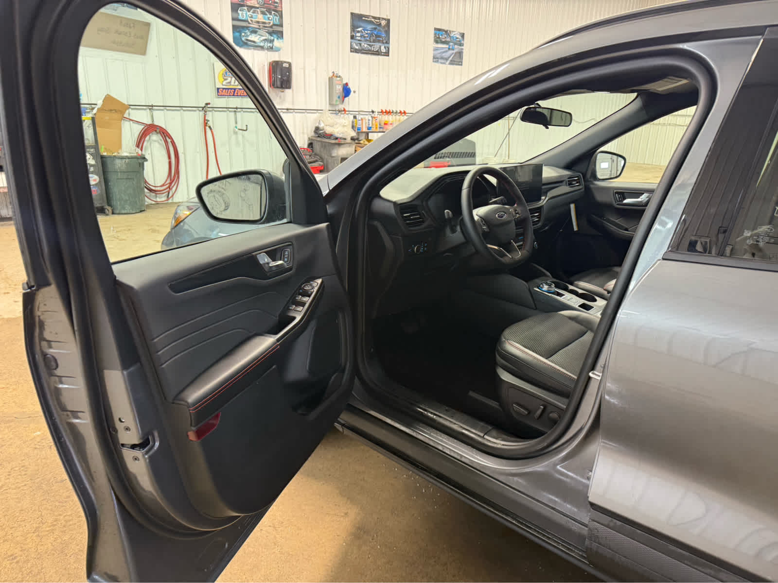 2025 Ford Escape ST-Line - Carbonized Gray Metallic exterior view 6