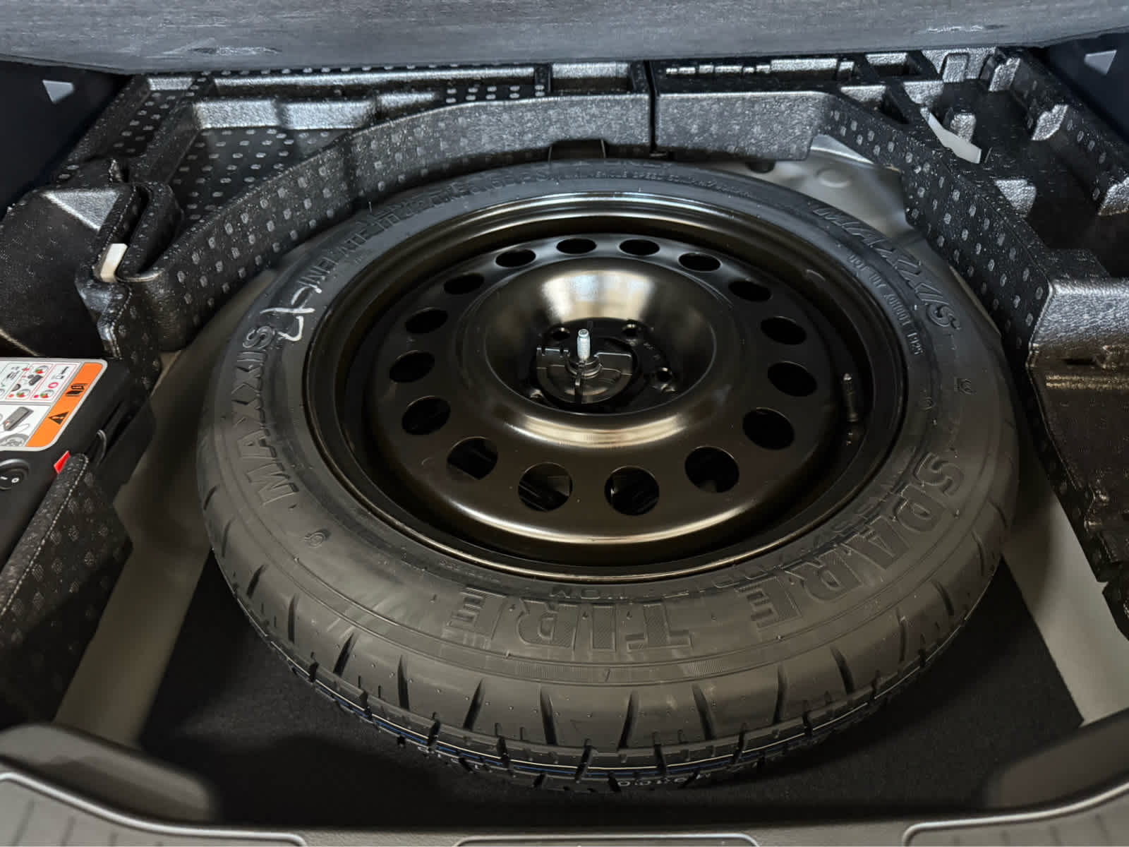 2025 Ford Escape ST-Line - Space Silver Metallic exterior view 19