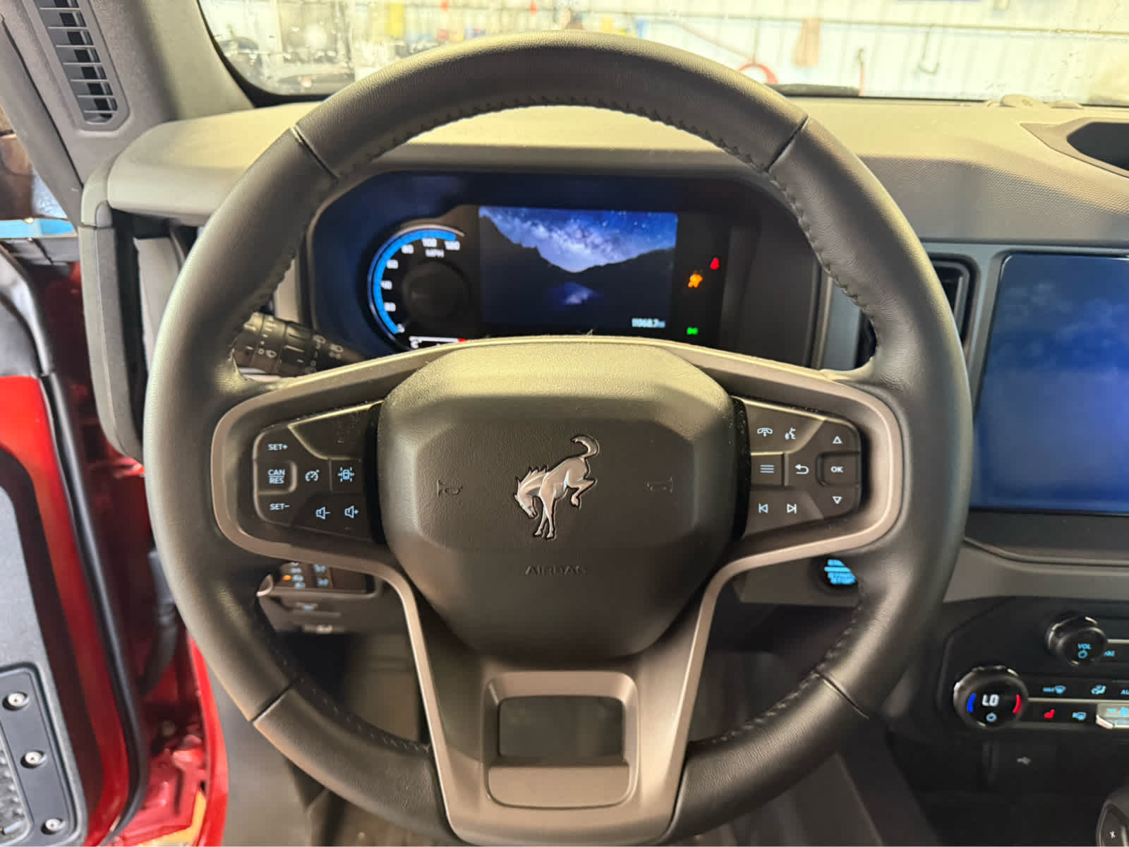 2024 Ford Bronco Big Bend - Hot Pepper Red Metallic Tinted Clearcoat exterior view 8