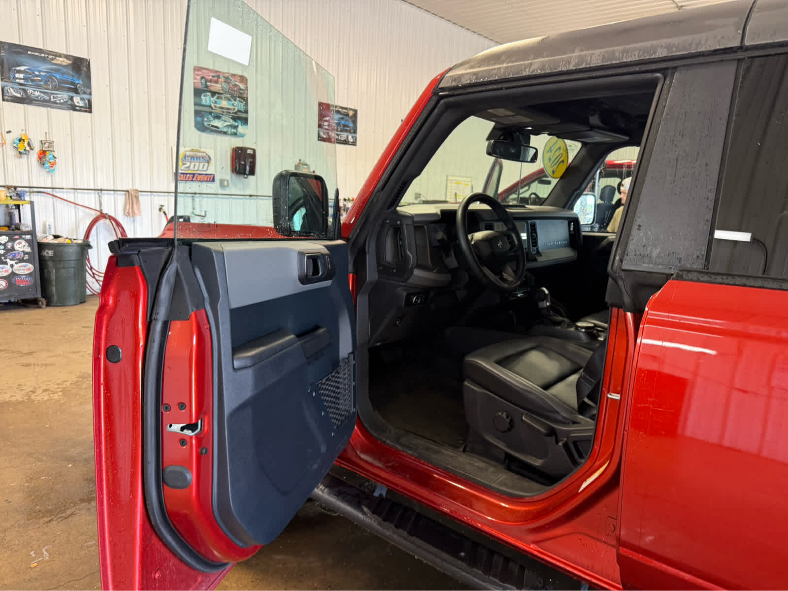 2024 Ford Bronco Big Bend - Hot Pepper Red Metallic Tinted Clearcoat exterior view 7