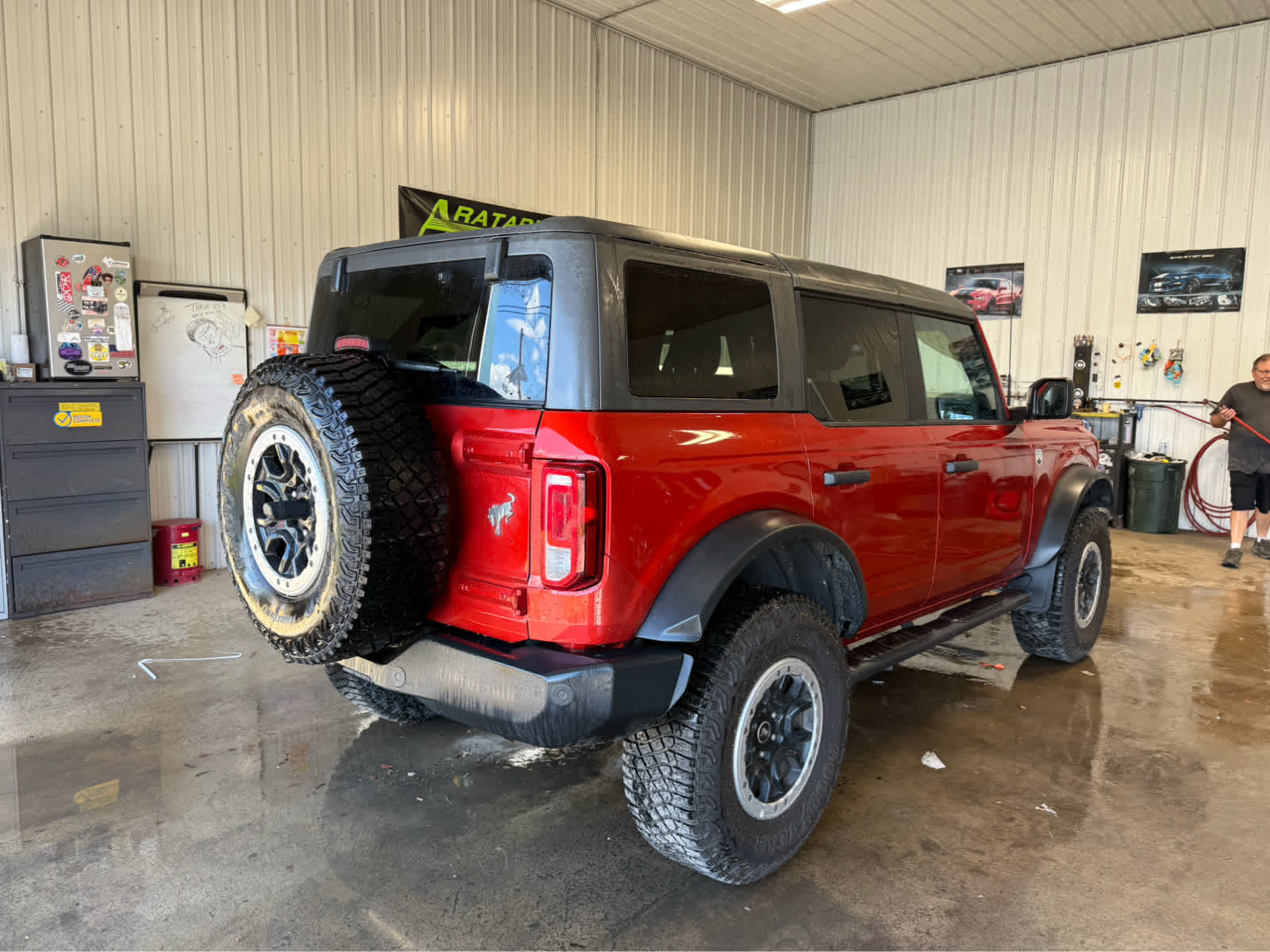 2024 Ford Bronco Big Bend - Hot Pepper Red Metallic Tinted Clearcoat exterior view 6