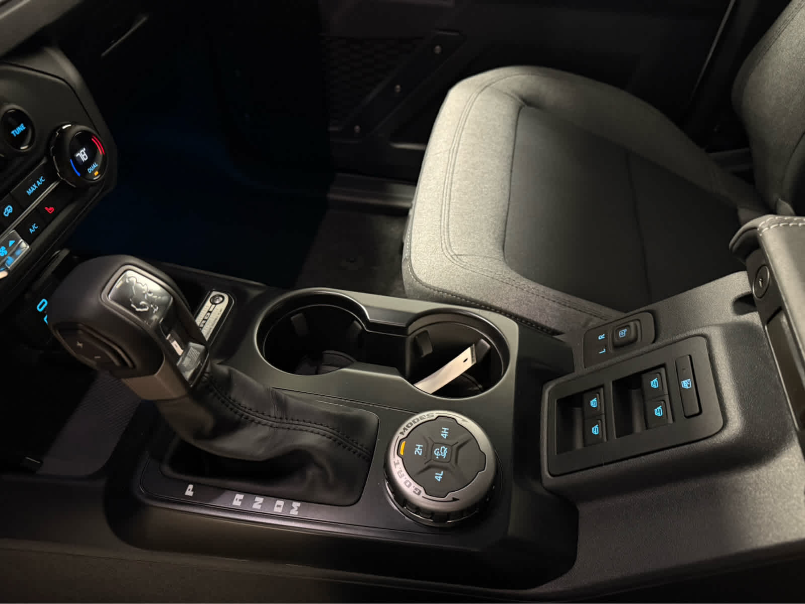 2025 Ford Bronco Big Bend - Oxford White exterior view 11