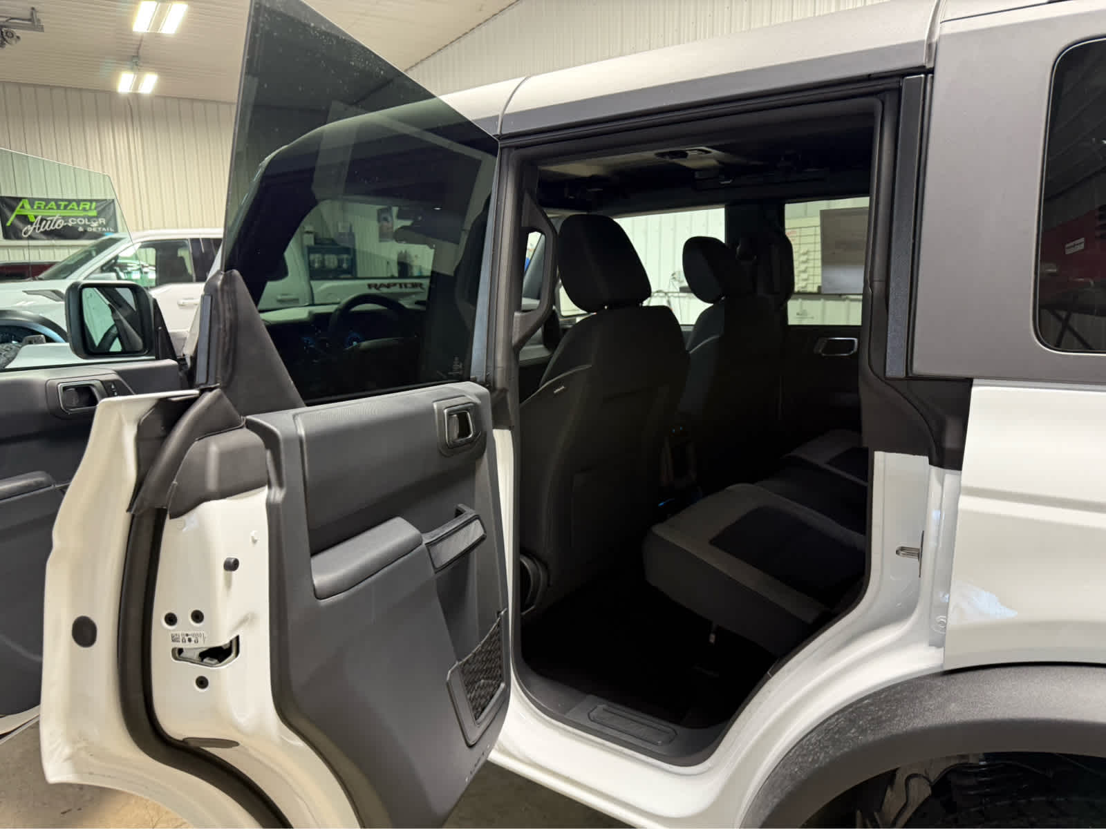 2025 Ford Bronco Big Bend - Oxford White exterior view 12