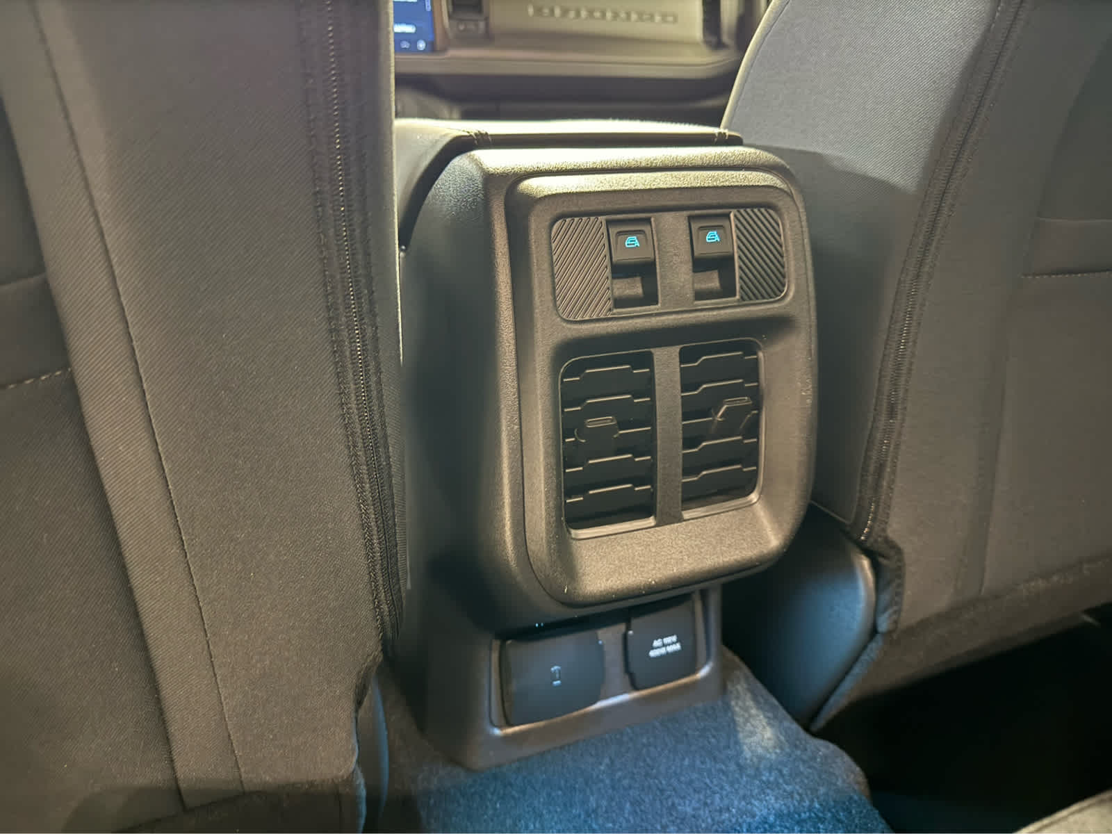 2025 Ford Bronco Big Bend - Oxford White exterior view 13