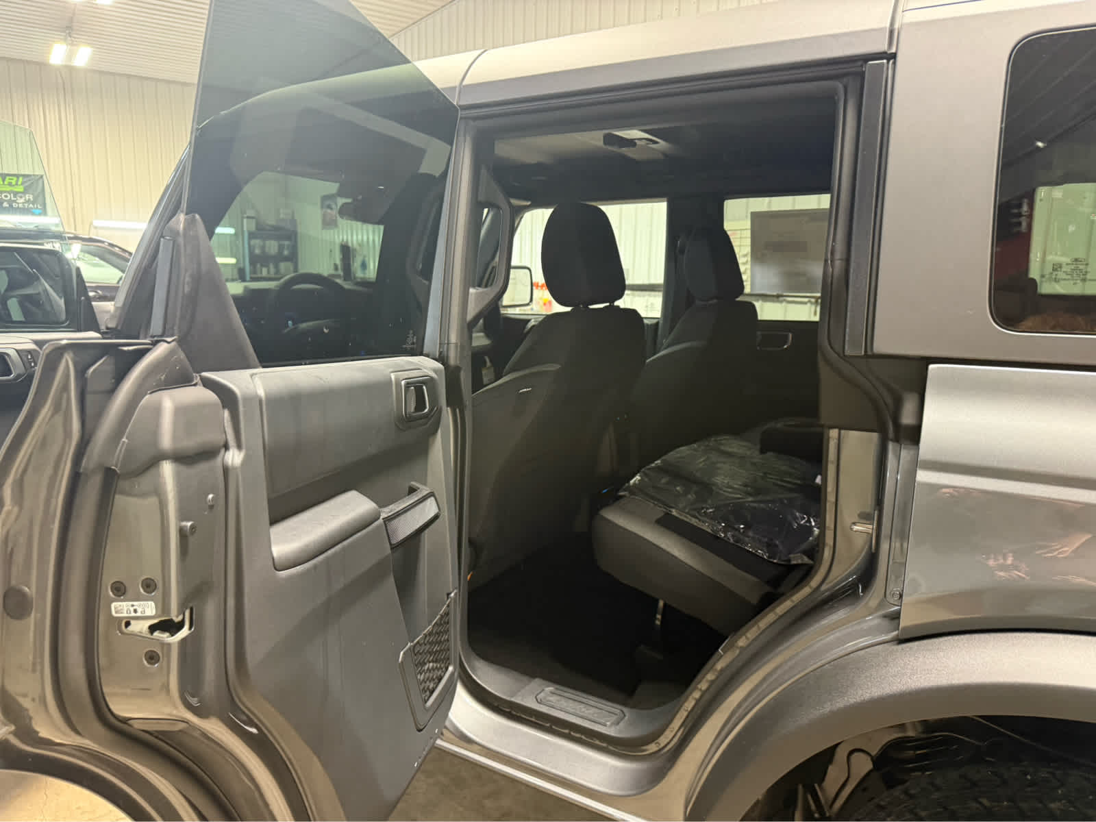 2025 Ford Bronco Big Bend - Carbonized Gray Metallic exterior view 13