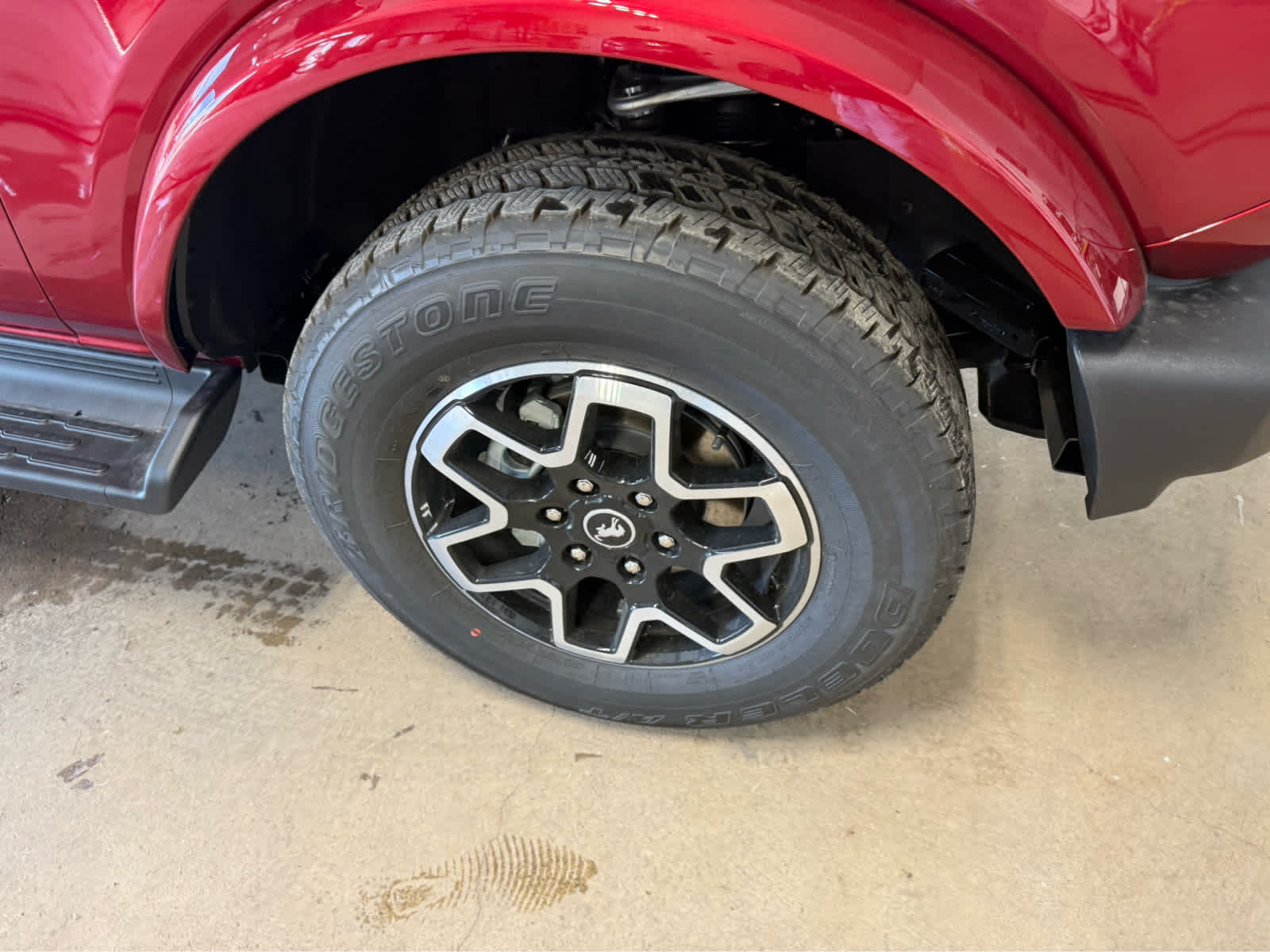 2026 Ford Bronco Outer Banks - Ruby Red Metallic Tinted Clearcoat exterior view 4