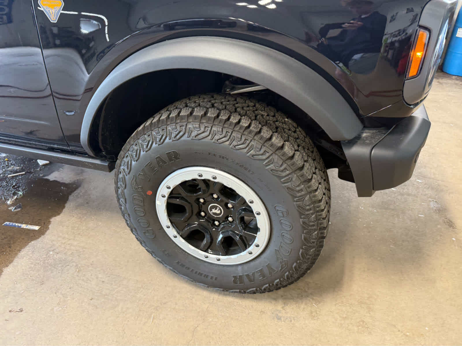 2026 Ford Bronco Badlands - Shadow Black exterior view 4