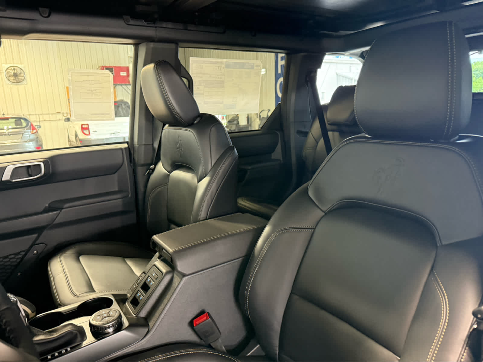 2026 Ford Bronco Badlands - Shadow Black exterior view 16
