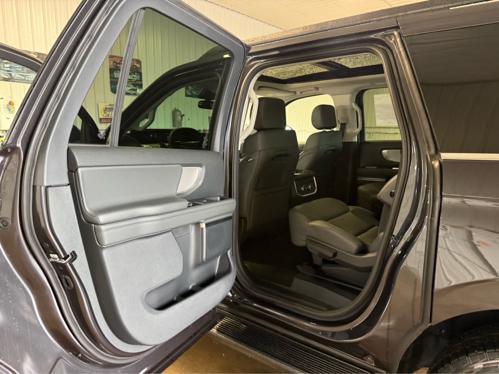 2026 Ford Expedition Max Active - DARK MATTER GRAY METALLIC exterior view 18