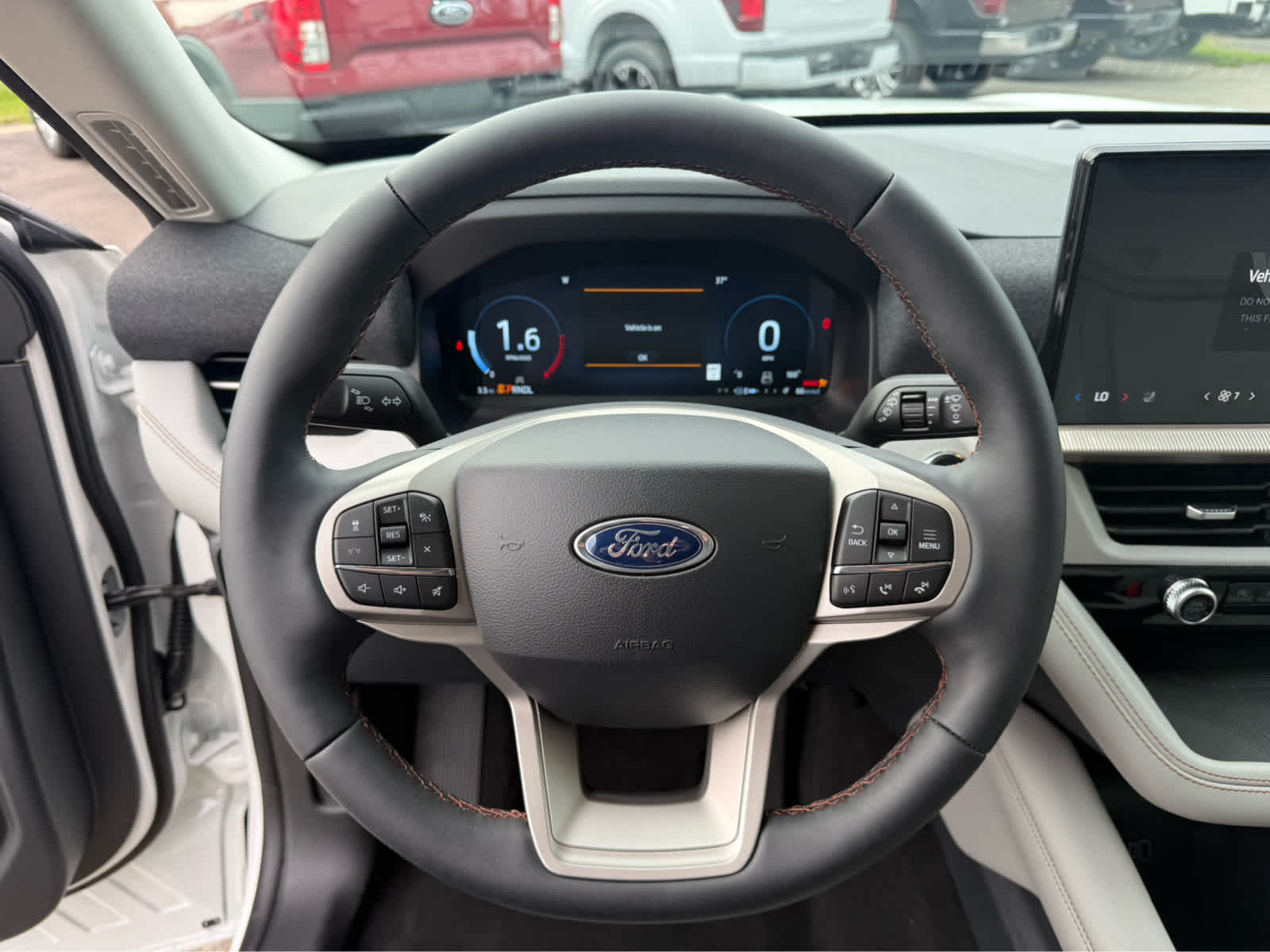 2026 Ford Explorer Active w/100A Pkg - Star White Metallic Tri-Coat exterior view 10