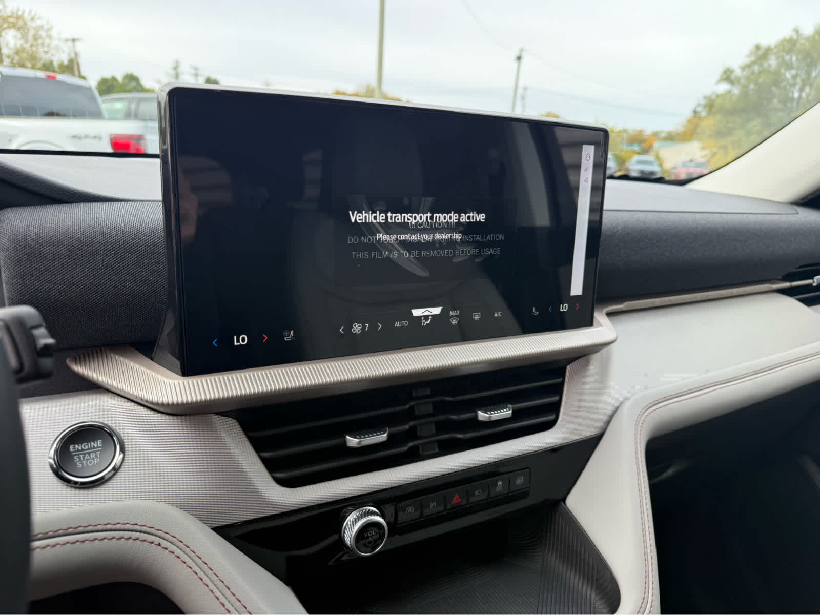 2026 Ford Explorer Active w/100A Pkg - Star White Metallic Tri-Coat exterior view 14