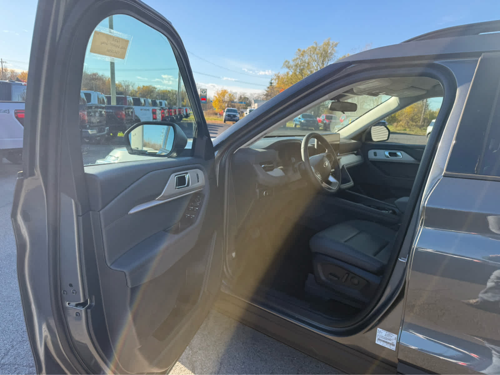 2026 Ford Explorer Active w/100A Pkg - Carbonized Gray Metallic exterior view 7