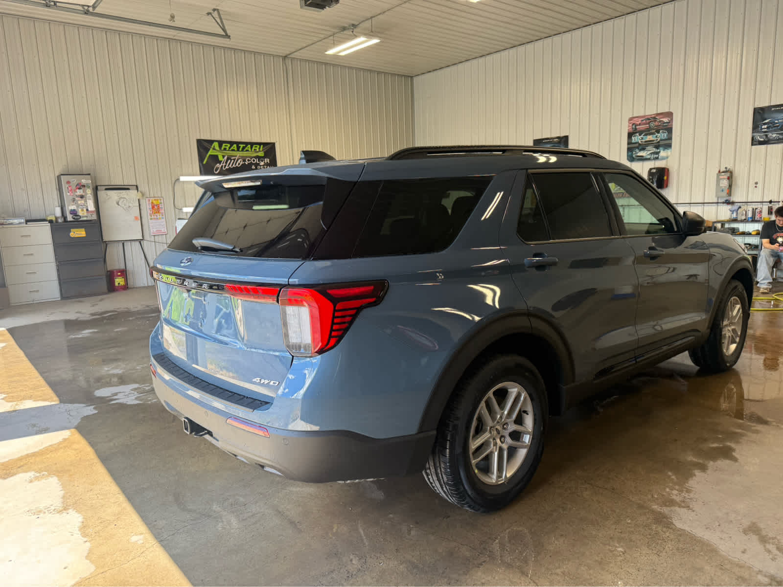 2026 Ford Explorer Active w/200A Pkg - Vapor Blue Metallic exterior view 5
