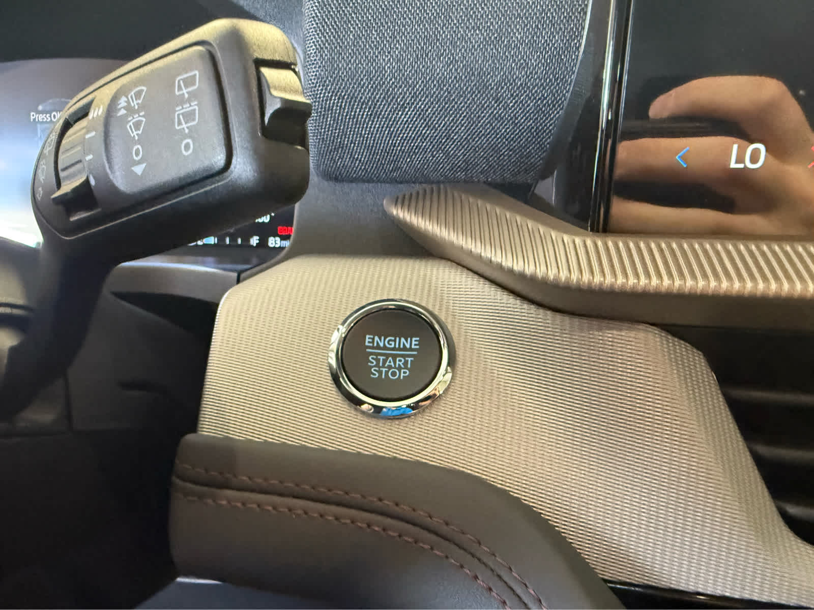 2026 Ford Explorer Active w/200A Pkg - Vapor Blue Metallic exterior view 13