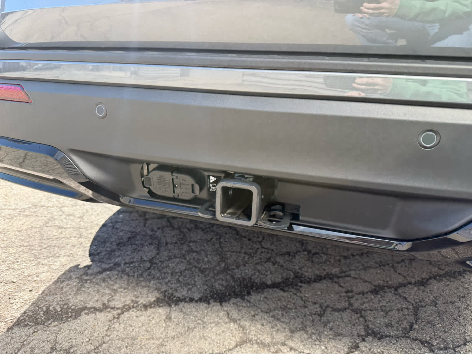 2026 Ford Explorer ST-Line - Carbonized Gray Metallic exterior view 6