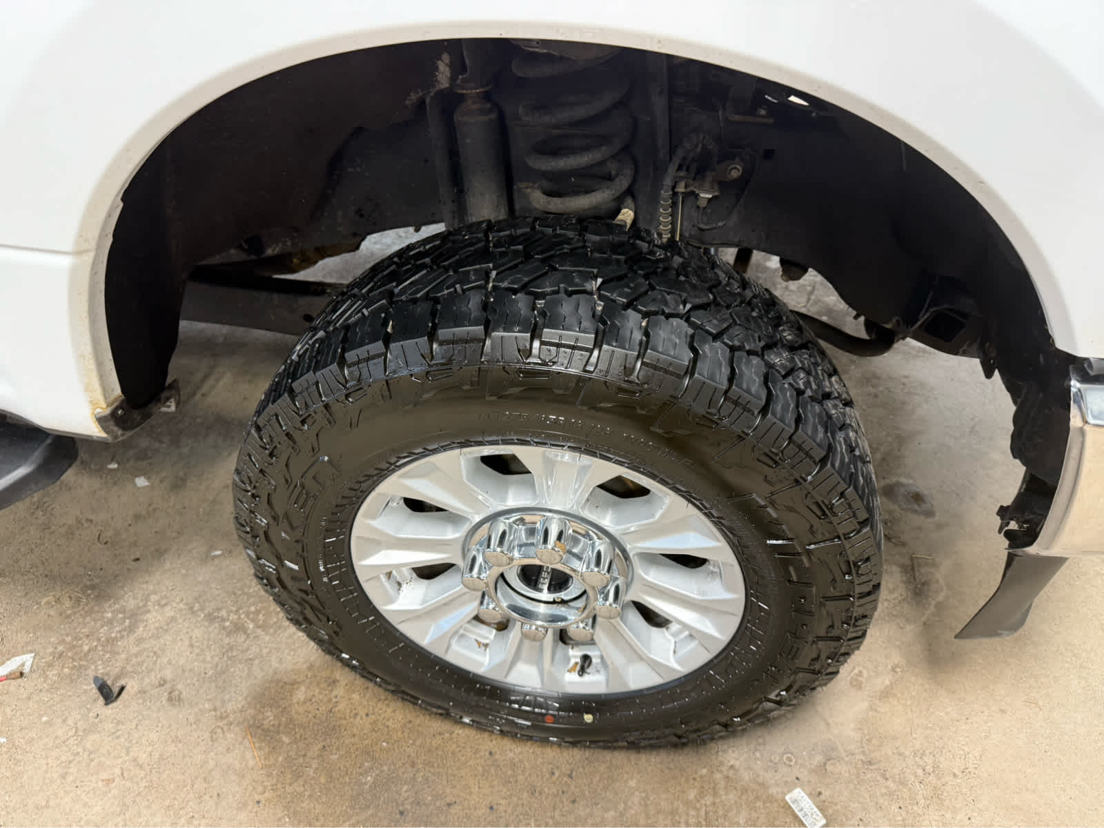 2021 Ford Super Duty F-250 Pickup XLT - Oxford White exterior view 4