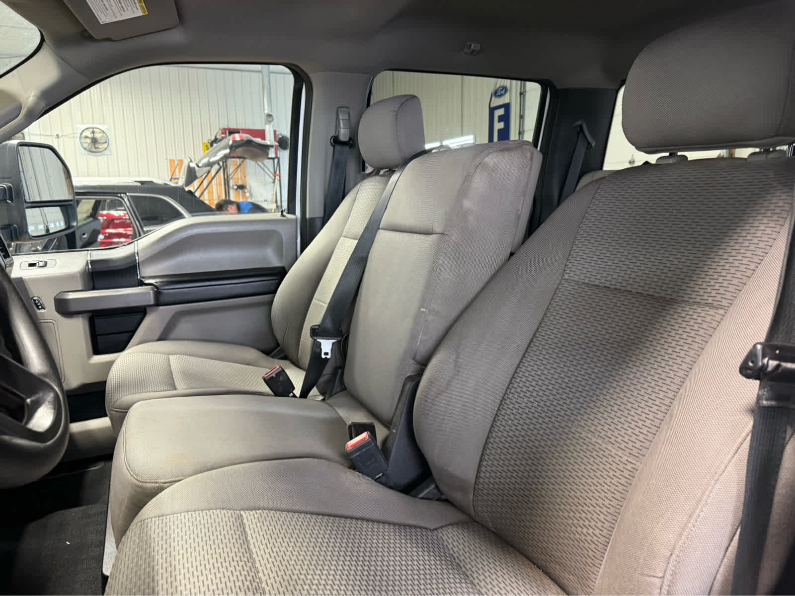 2021 Ford Super Duty F-250 Pickup XLT - Oxford White exterior view 15