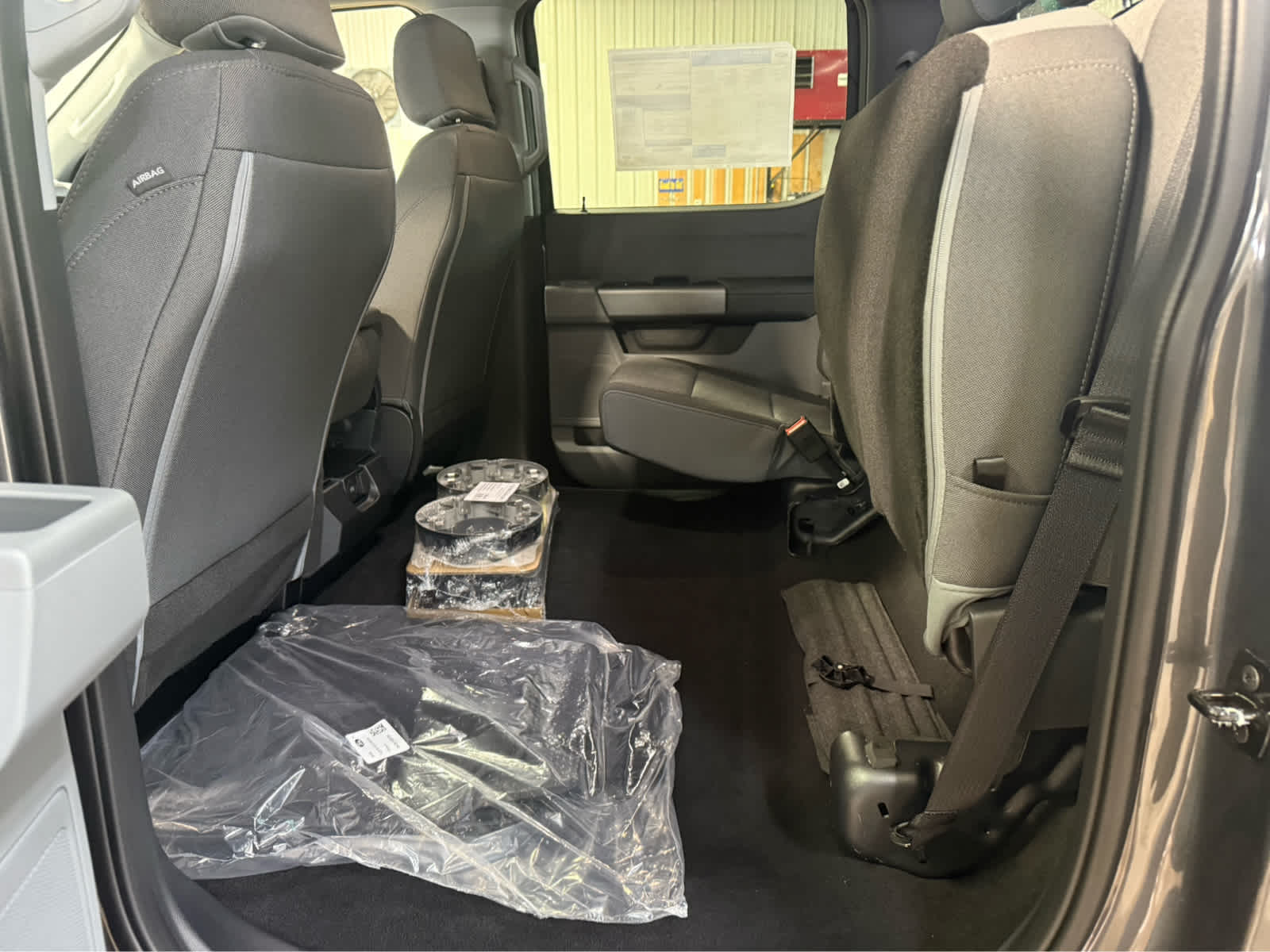 2026 Ford Super Duty F-250 SRW XL - Carbonized Gray Metallic exterior view 20