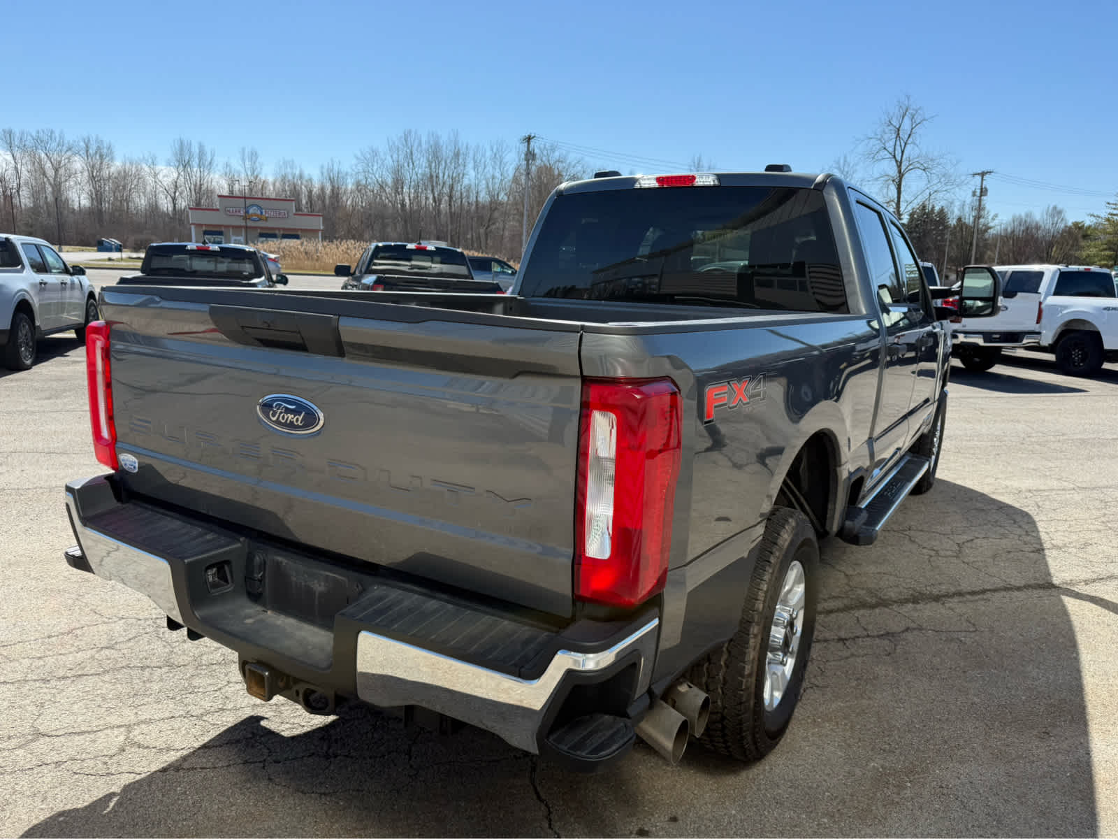 2024 Ford Super Duty F-250 Pickup XLT - Carbonized Gray Metallic exterior view 7