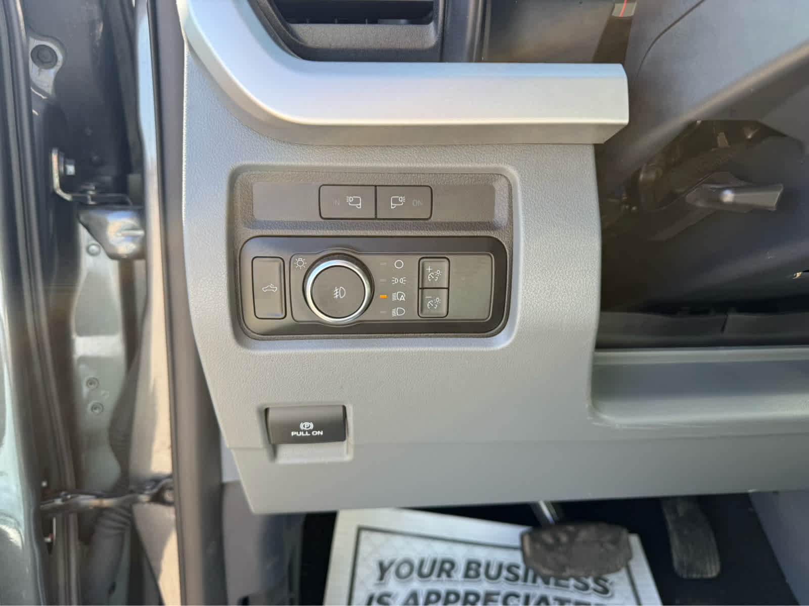 2024 Ford Super Duty F-250 Pickup XLT - Carbonized Gray Metallic exterior view 15