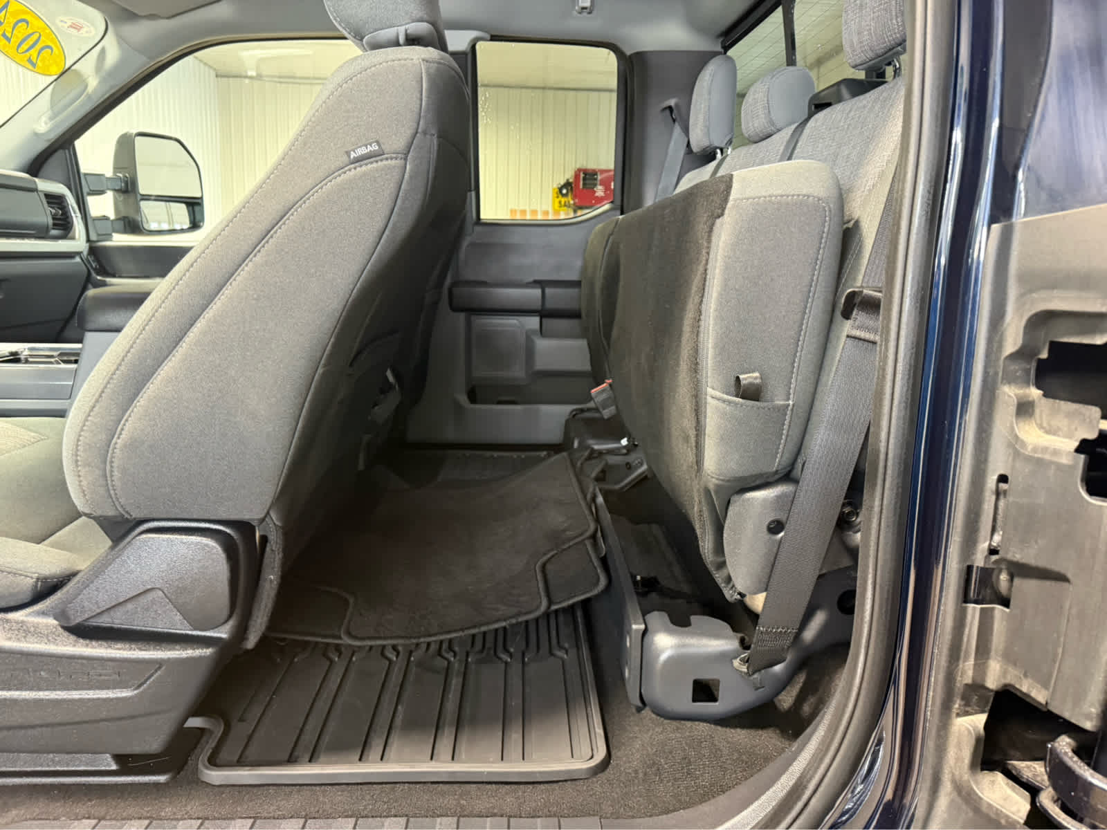 2024 Ford Super Duty F-250 Pickup XLT - Antimatter Blue Metallic exterior view 19