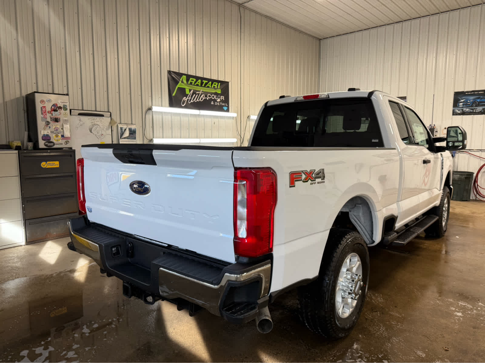 2026 Ford Super Duty F-250 SRW XLT - Oxford White exterior view 8