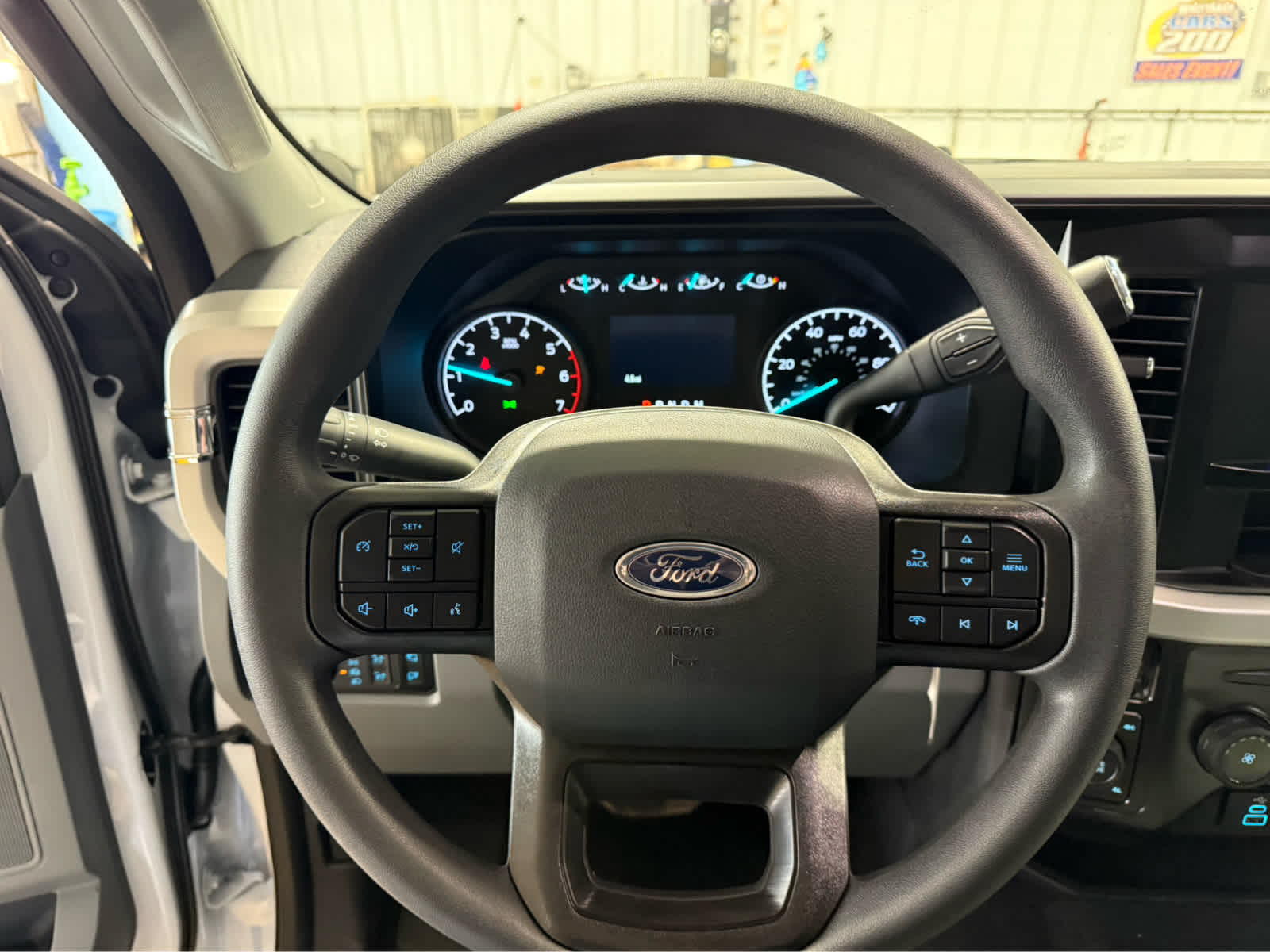 2026 Ford Super Duty F-250 SRW XLT - Oxford White exterior view 13