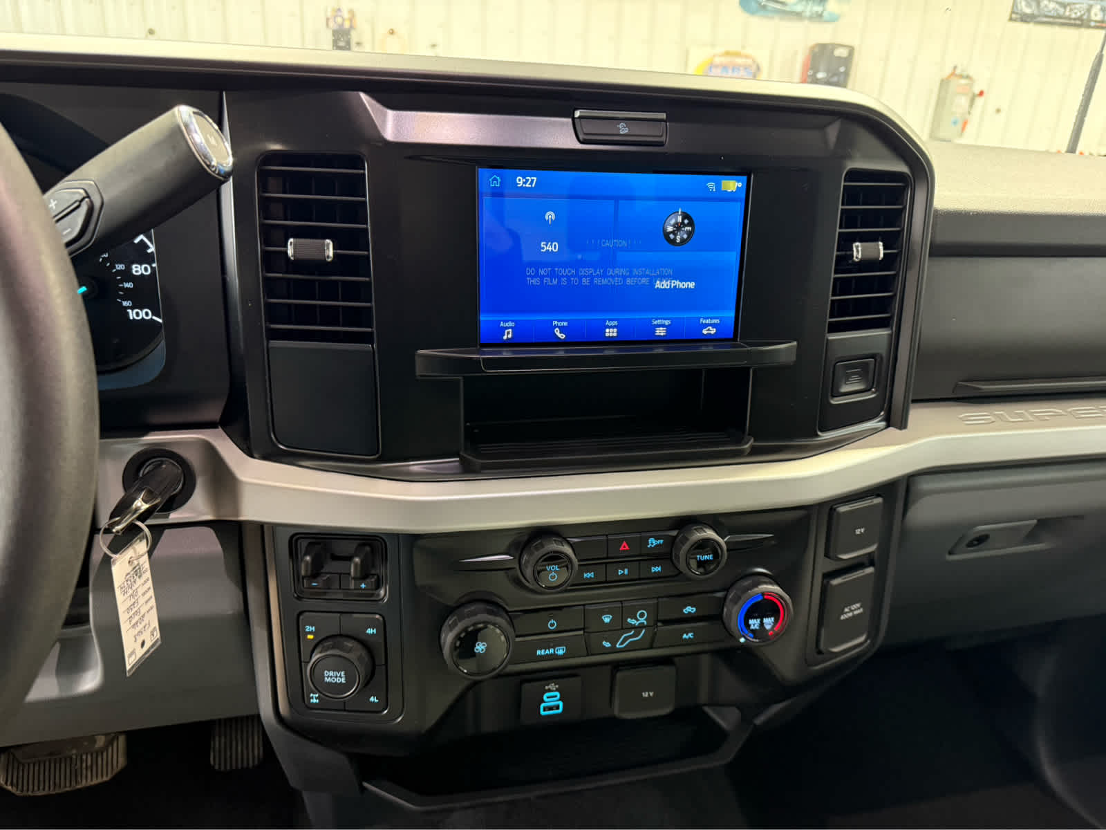 2026 Ford Super Duty F-250 SRW XLT - Oxford White exterior view 16