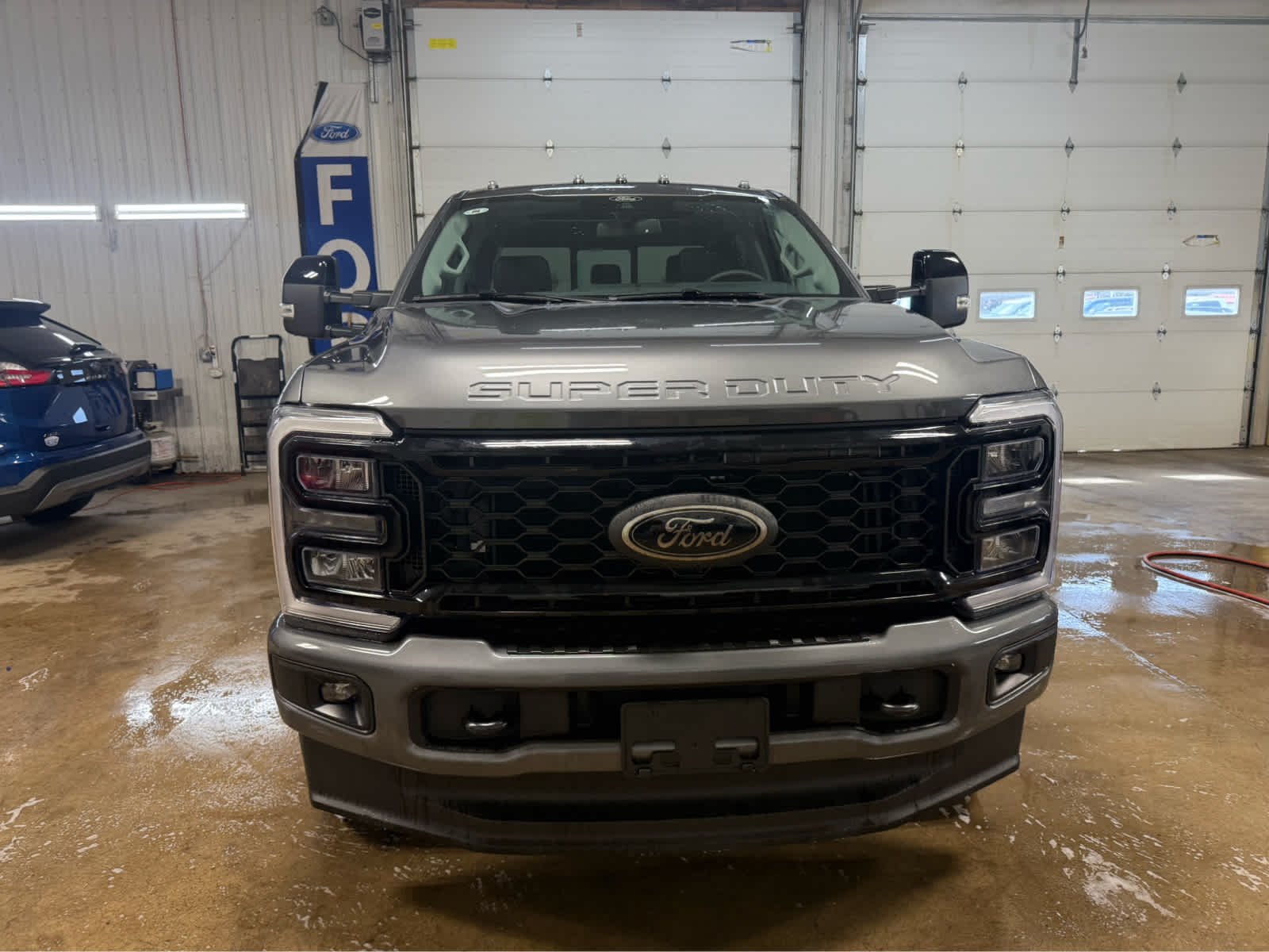 2026 Ford Super Duty F-250 SRW LARIAT - Carbonized Gray Metallic exterior view 3