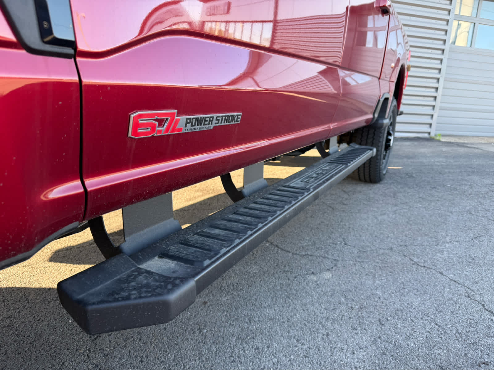 2025 Ford Super Duty F-350 SRW XLT - Ruby Red Metallic Tinted Clearcoat exterior view 5