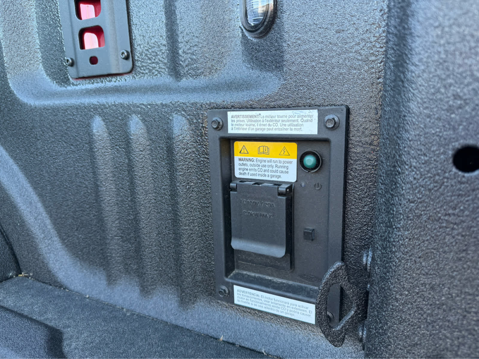 2025 Ford Super Duty F-350 SRW XLT - Ruby Red Metallic Tinted Clearcoat exterior view 10