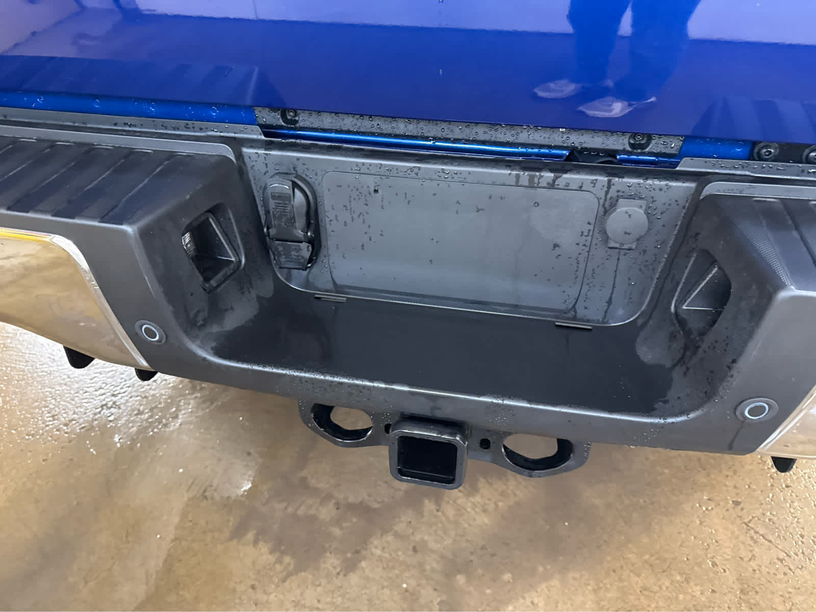 2026 Ford Super Duty F-350 SRW XLT - Argon Blue Metallic exterior view 8