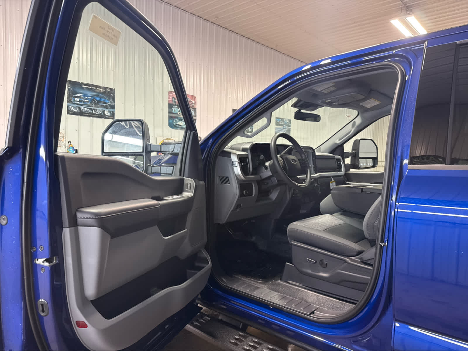 2026 Ford Super Duty F-350 SRW XLT - Argon Blue Metallic exterior view 9