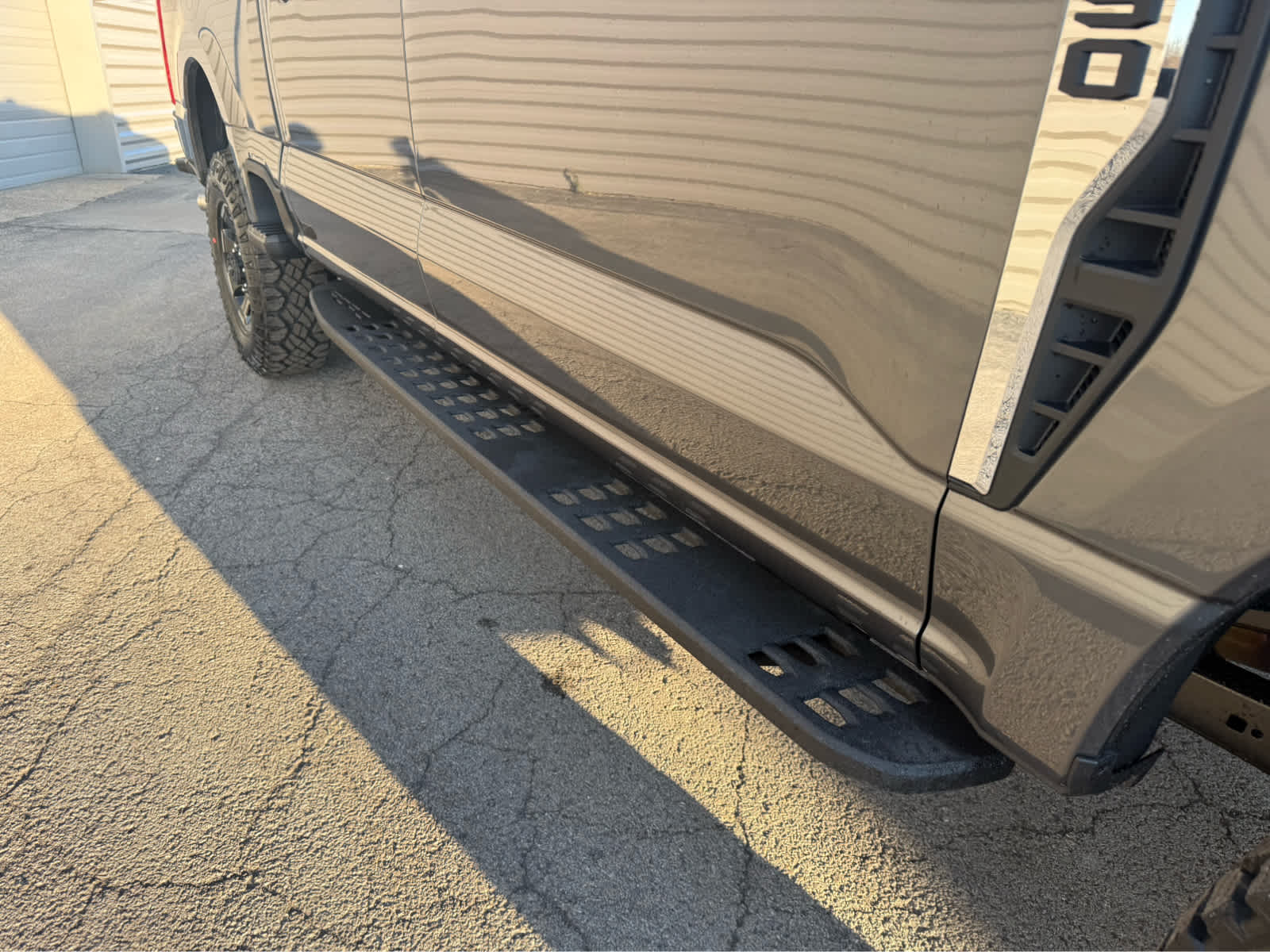 2026 Ford Super Duty F-350 SRW XLT - Carbonized Gray Metallic exterior view 5