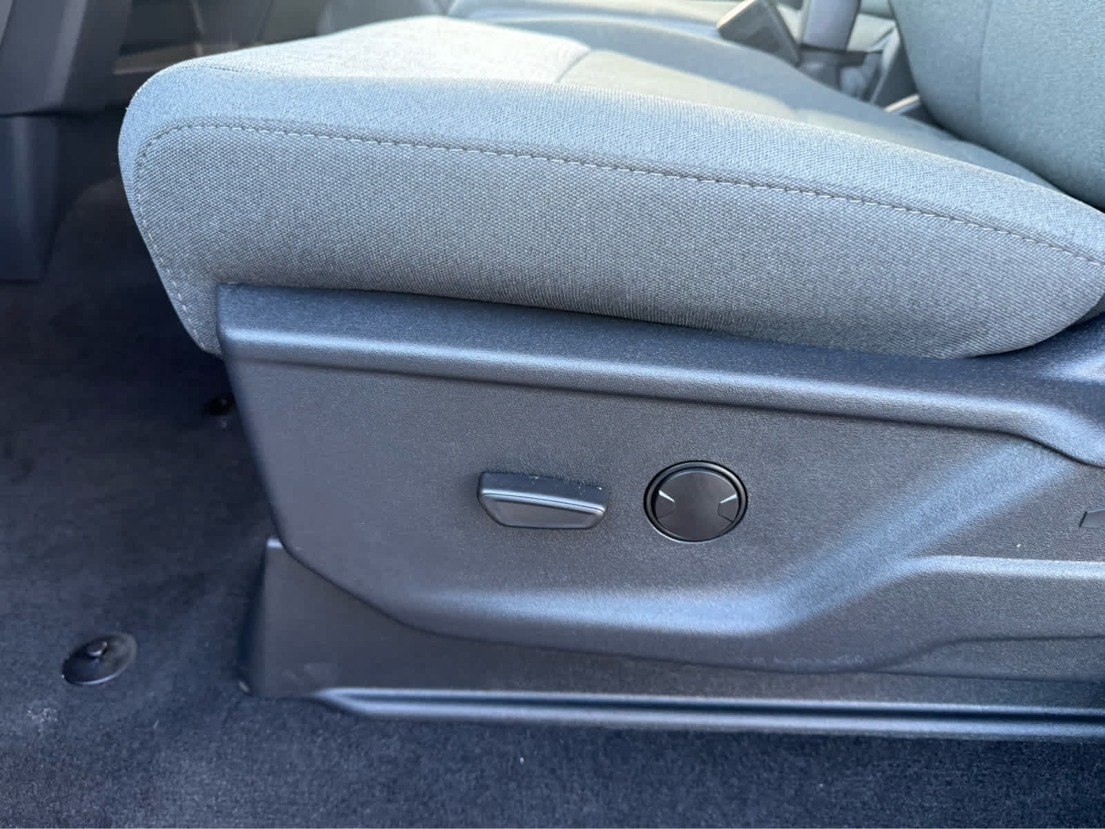 2026 Ford Super Duty F-350 SRW XLT - Carbonized Gray Metallic exterior view 12