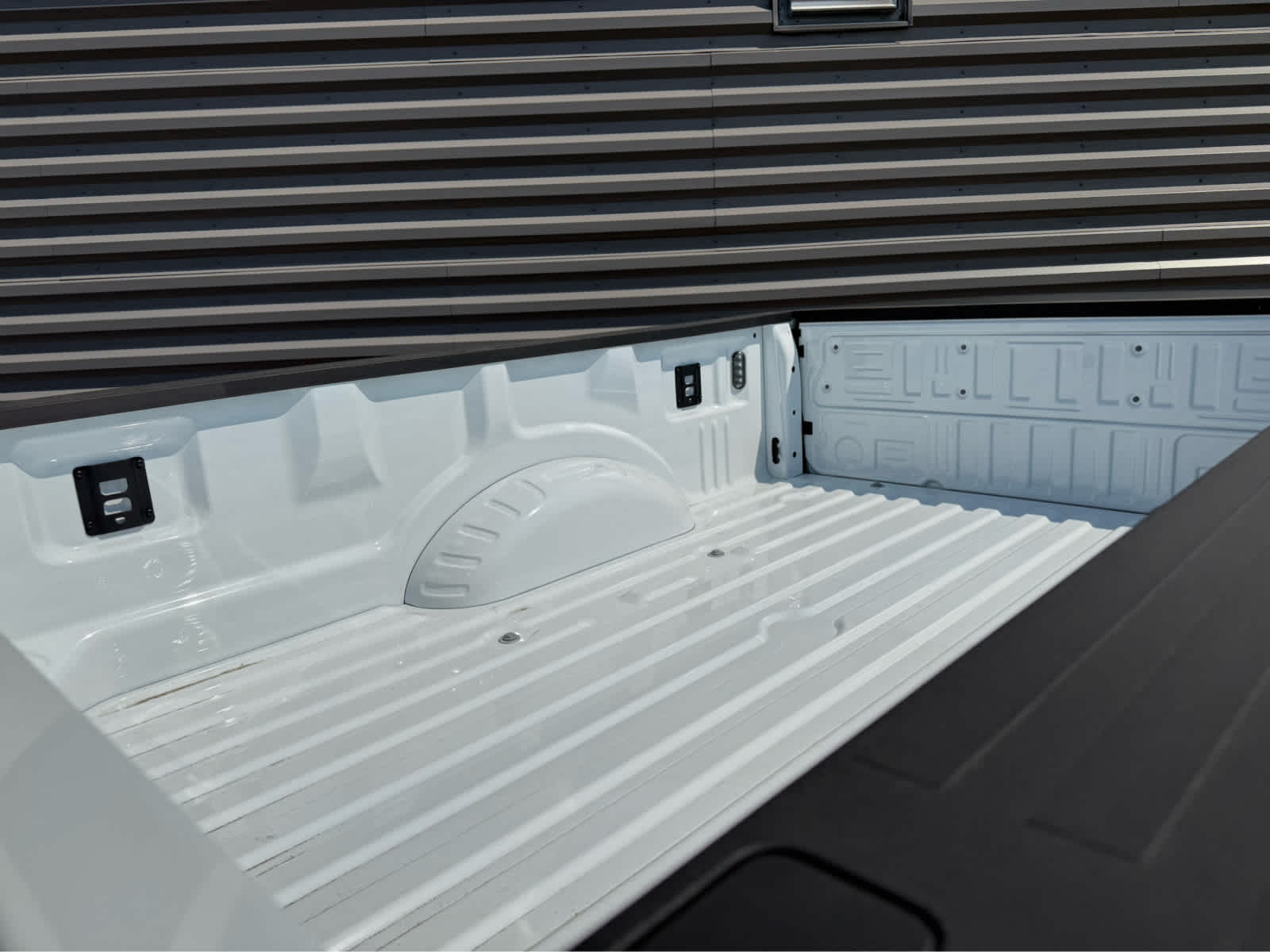 2025 Ford Super Duty F-350 SRW XL - Oxford White exterior view 6