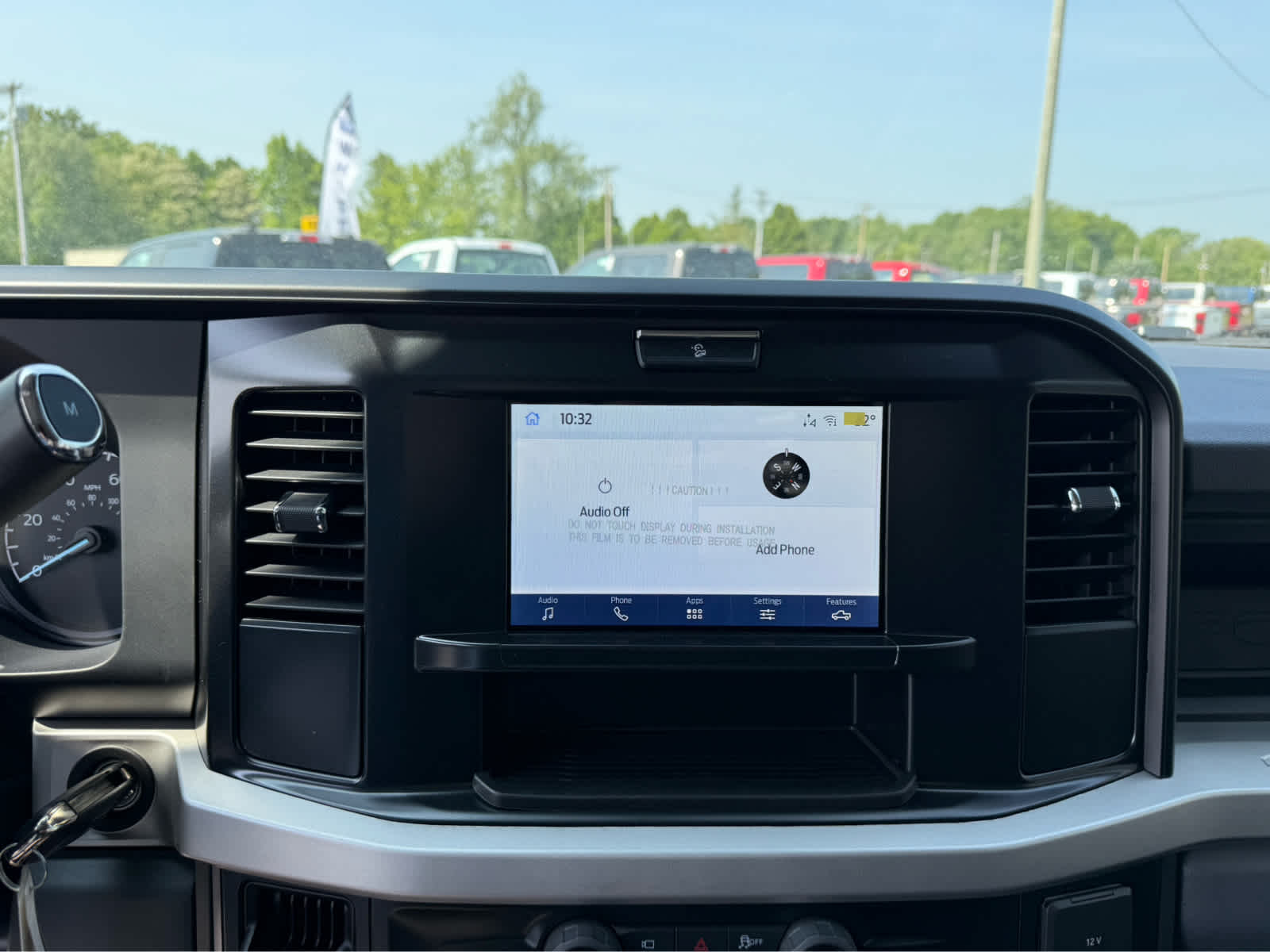 2025 Ford Super Duty F-350 SRW XL - Oxford White exterior view 15