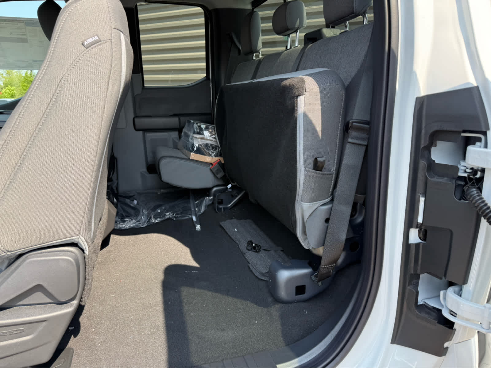 2025 Ford Super Duty F-350 SRW XL - Oxford White exterior view 20