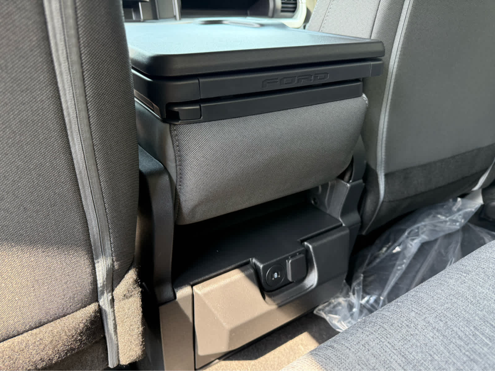 2025 Ford Super Duty F-350 SRW XL - Oxford White exterior view 19