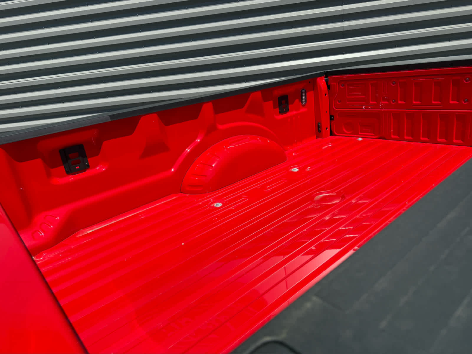 2025 Ford Super Duty F-350 SRW XL - Race Red exterior view 8