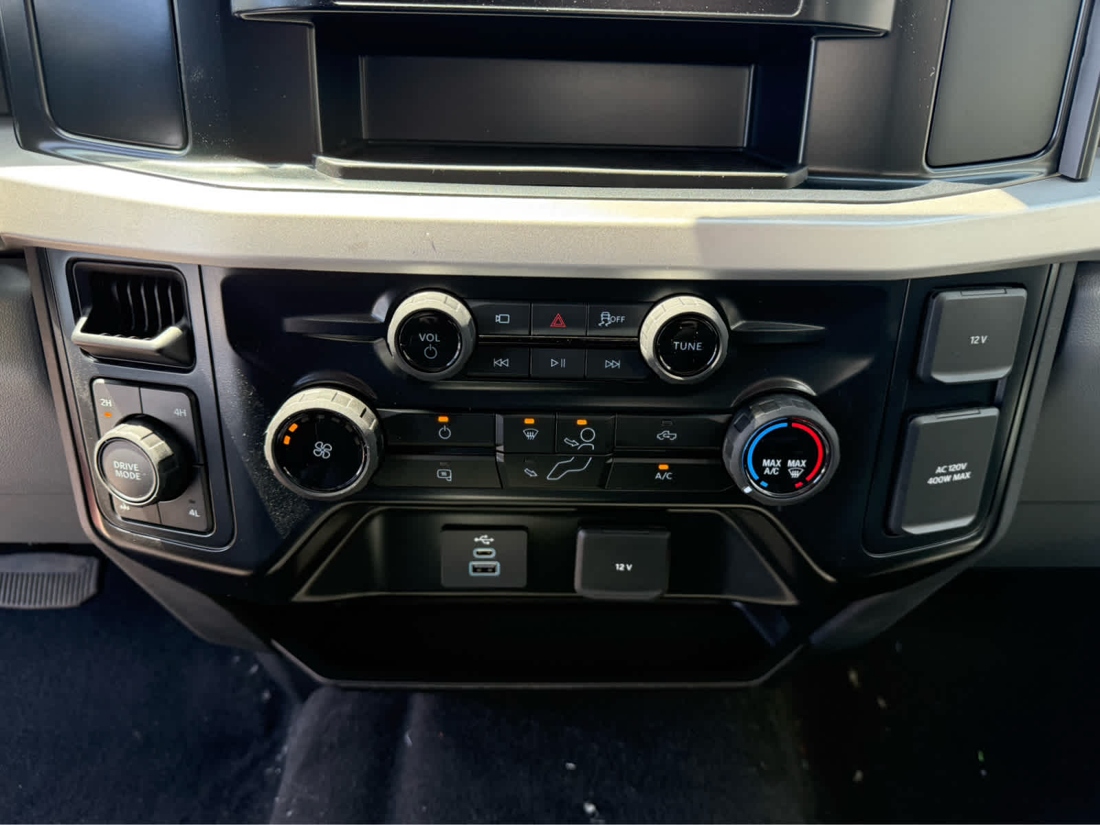 2025 Ford Super Duty F-350 SRW XL - Race Red exterior view 15