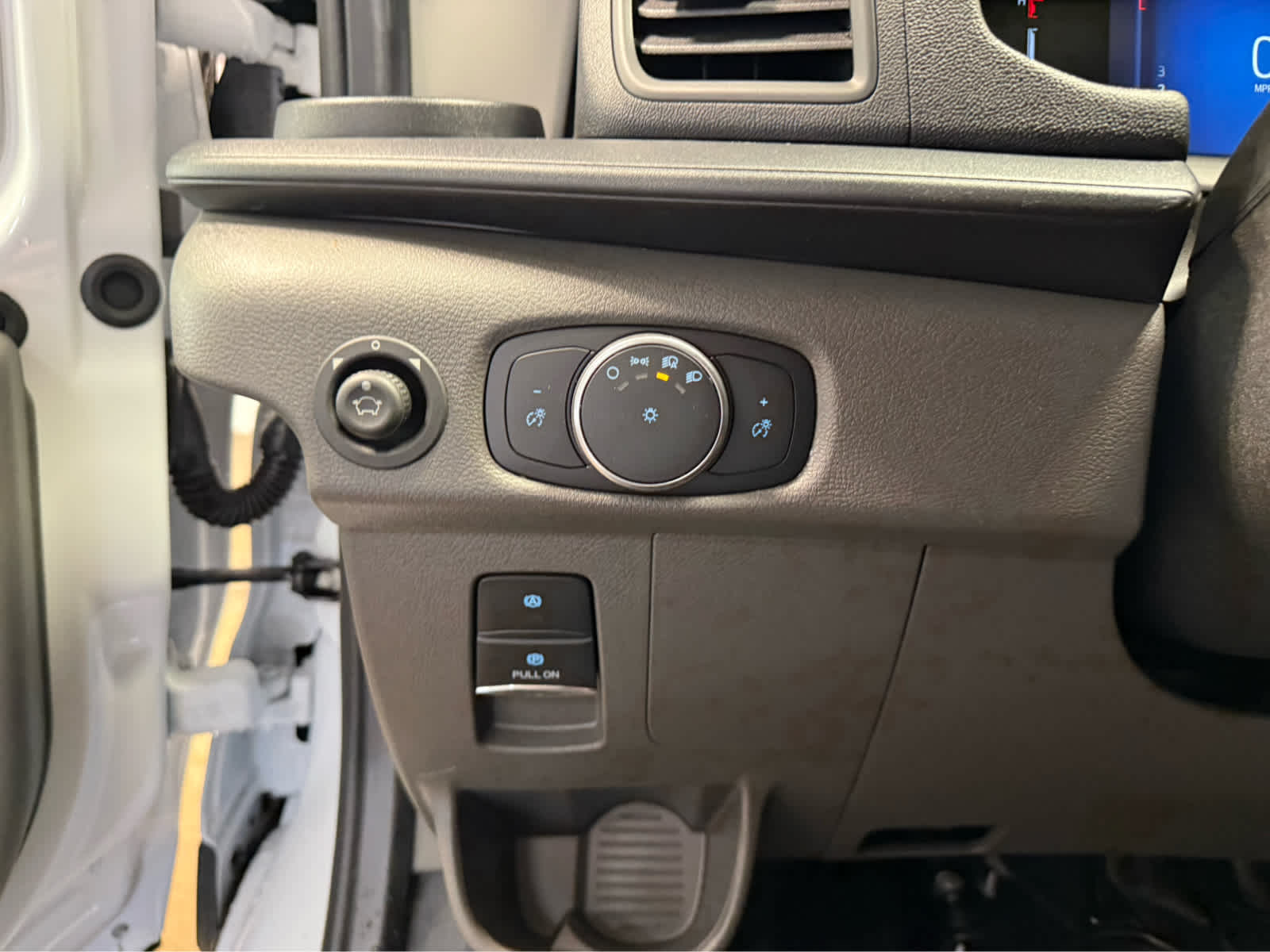 2026 Ford Transit Cargo Van - Oxford White exterior view 9