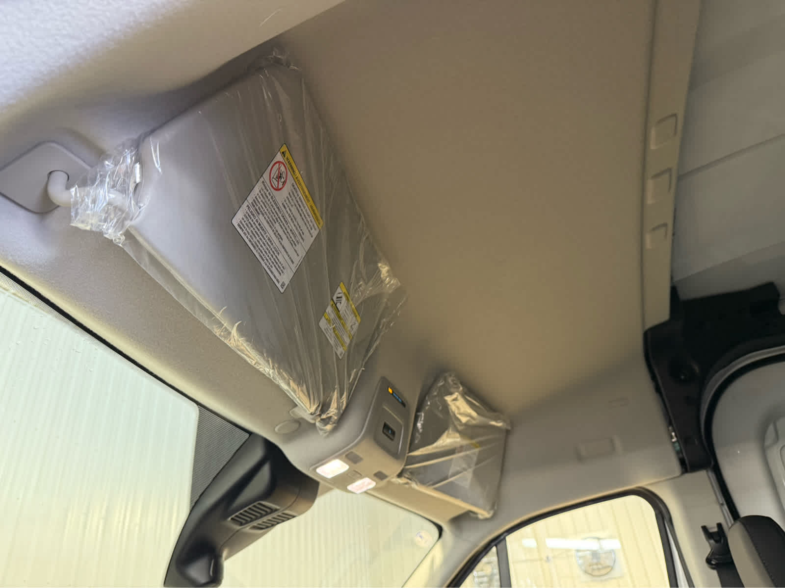 2026 Ford Transit Cargo Van - Oxford White exterior view 13