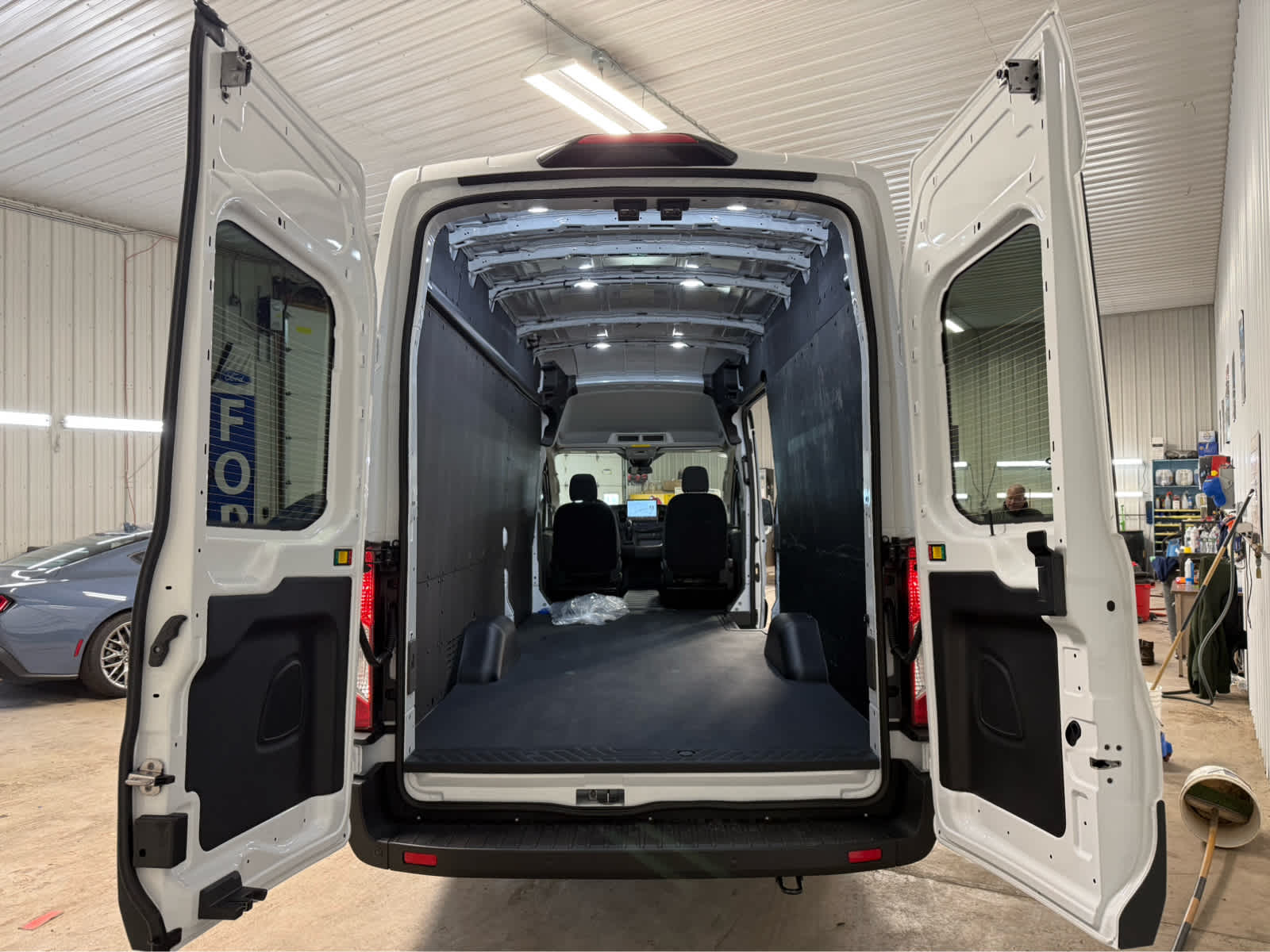 2026 Ford Transit Cargo Van - Oxford White exterior view 5